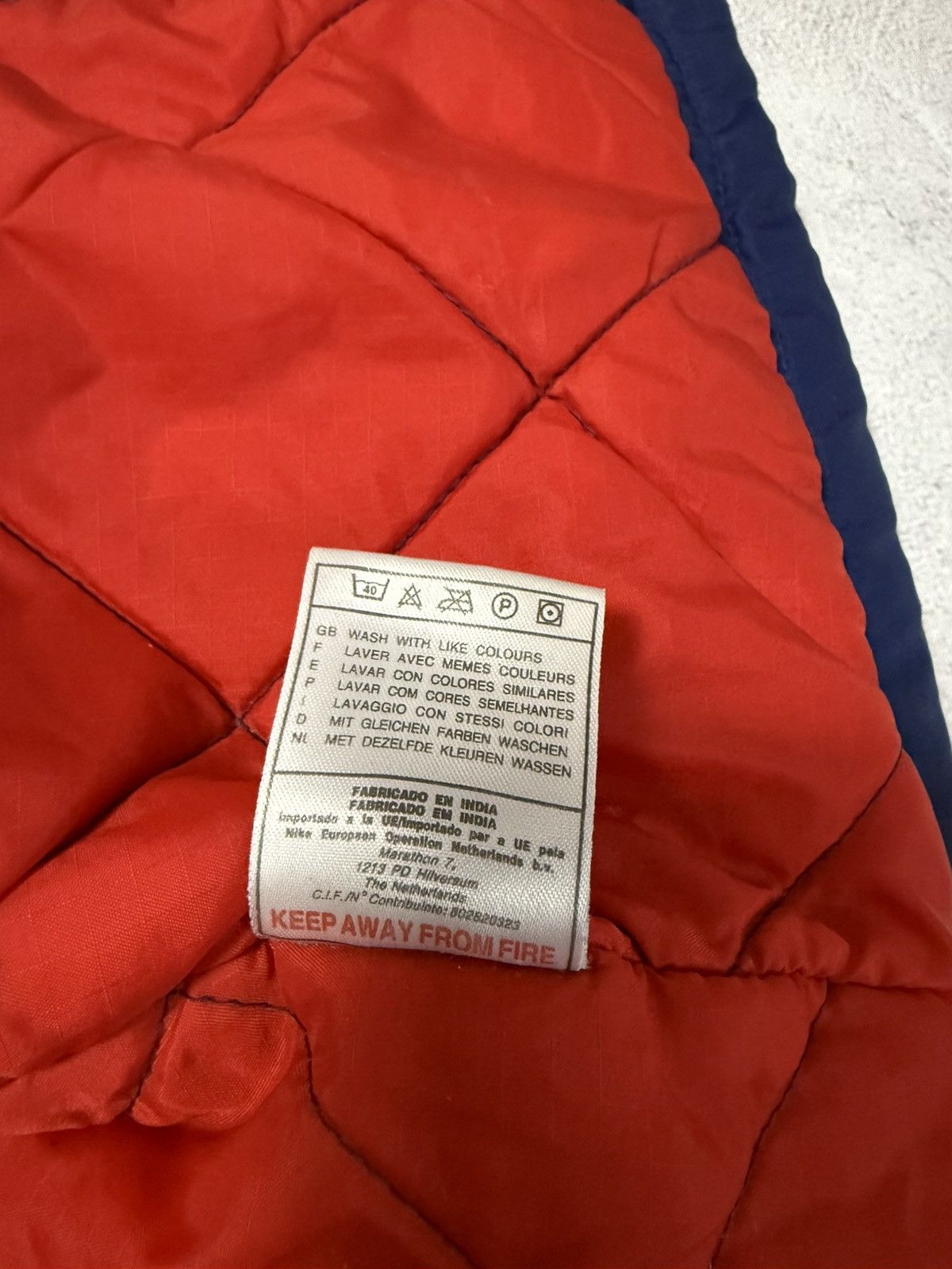 Nike × Vintage Vintage Nike Swoosh Jacket Windbreaker Big Logo Y2K 90s Size US S / EU 44-46 / 1 - 12 Thumbnail