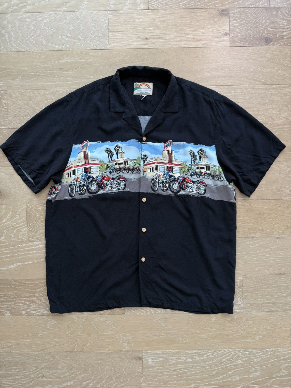 Paradise Found Retro Diner and Motorcycles Button Up Hawaiian Shirt Size US L / EU 52-54 / 3 - 4 Thumbnail