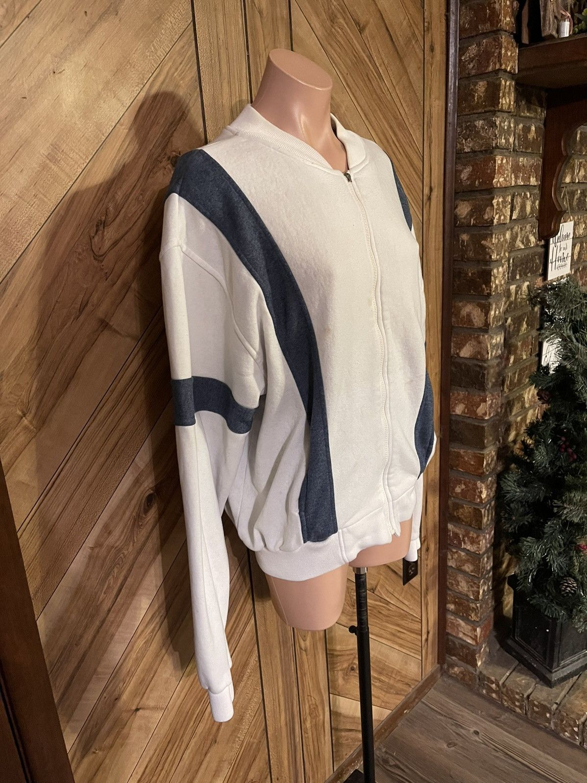 Givenchy Givenchy Vintage 80s Sport Jacket Navy White Stripe Size US L / EU 52-54 / 3 - 6 Thumbnail