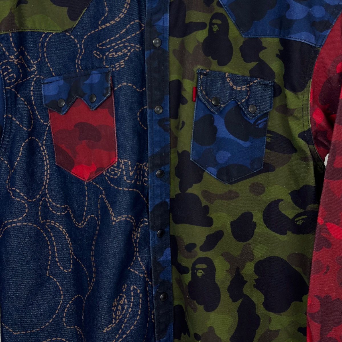 Bape × Levi's Bape x Levi’s Camo Trucker Jacket Multicolor 2021 Size US L / EU 52-54 / 3 - 3 Thumbnail