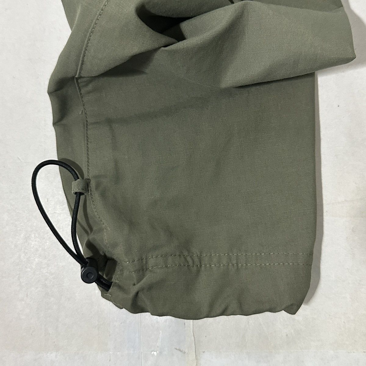Nike Nike Sportswear Woven Utility Cargo Pants Olive CU4325-380 Size US 30 / EU 46 - 4 Thumbnail