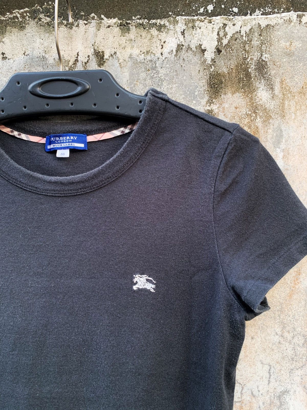 Burberry × Japanese Brand × Vintage Burberry London Blue Label Top Tee Black Size M / US 6-8 / IT 42-44 - 2 Thumbnail