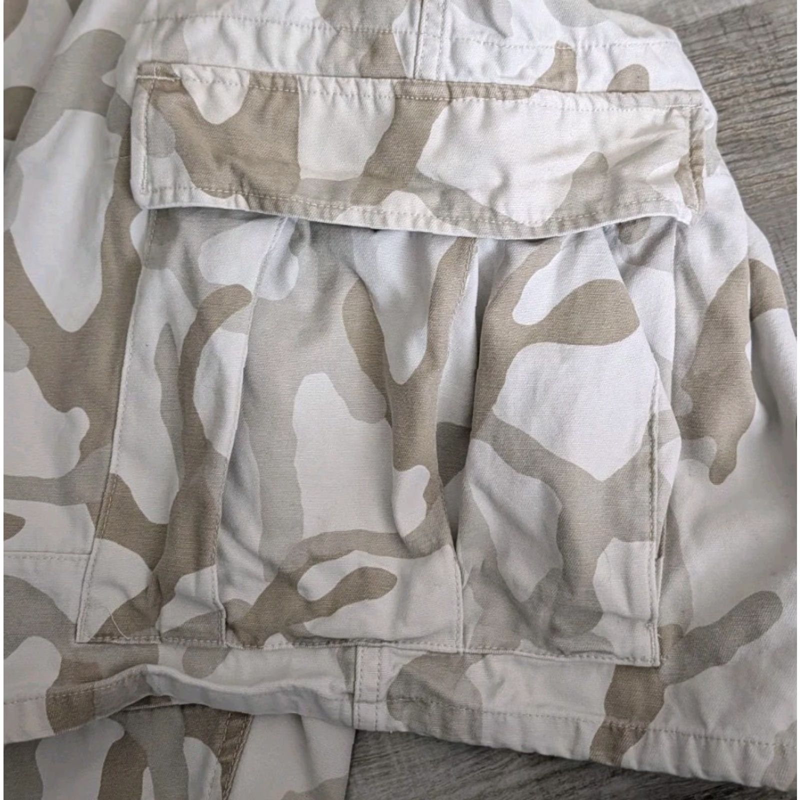 Chaps Chaps Denim Camouflage Cargo Shorts Men 38x10 Workwear EUC Size US 38 / EU 54 - 3 Thumbnail