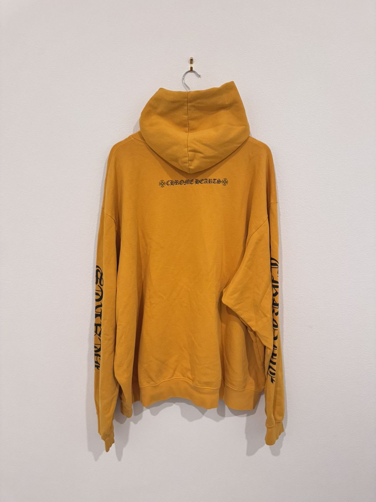 Chrome Hearts Chrome hearts Gold vertical logo hoodie Size US XXL / EU 58 / 5 - 2 Thumbnail