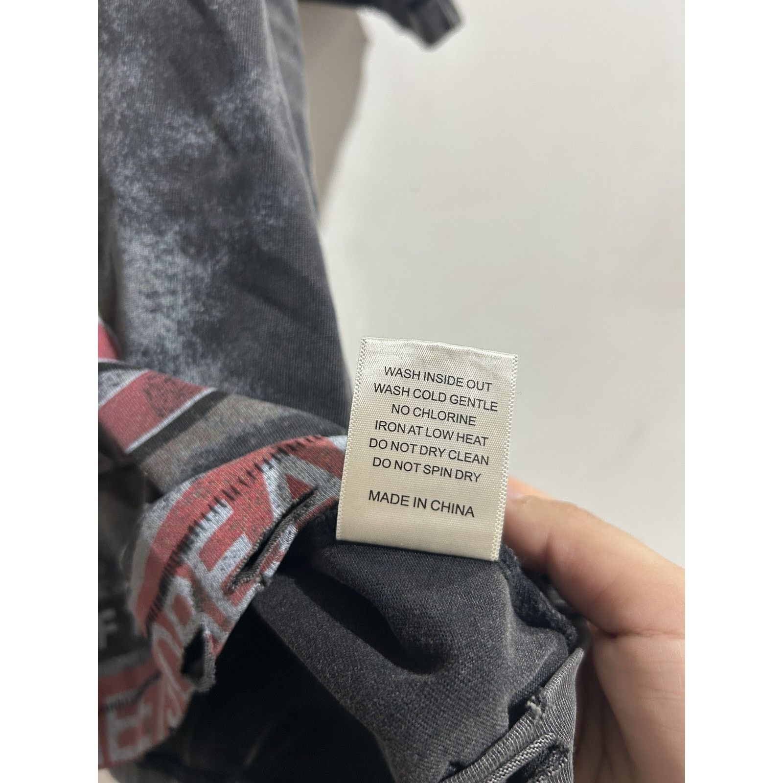 Vale VALE BLACK MAKAVALE TEE SIZE SMALL BRAND NEW Size US S / EU 44-46 / 1 - 4 Thumbnail