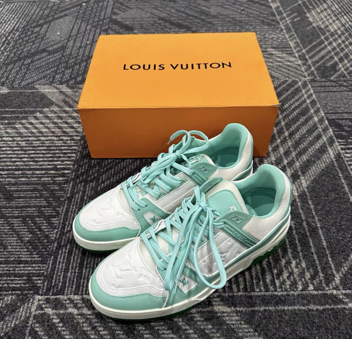 Louis Vuitton Louis Vuitton Trainer Tiffany Green Embossed Sneakers J42 Size US 8.5 / EU 41-42 - 1 Thumbnail