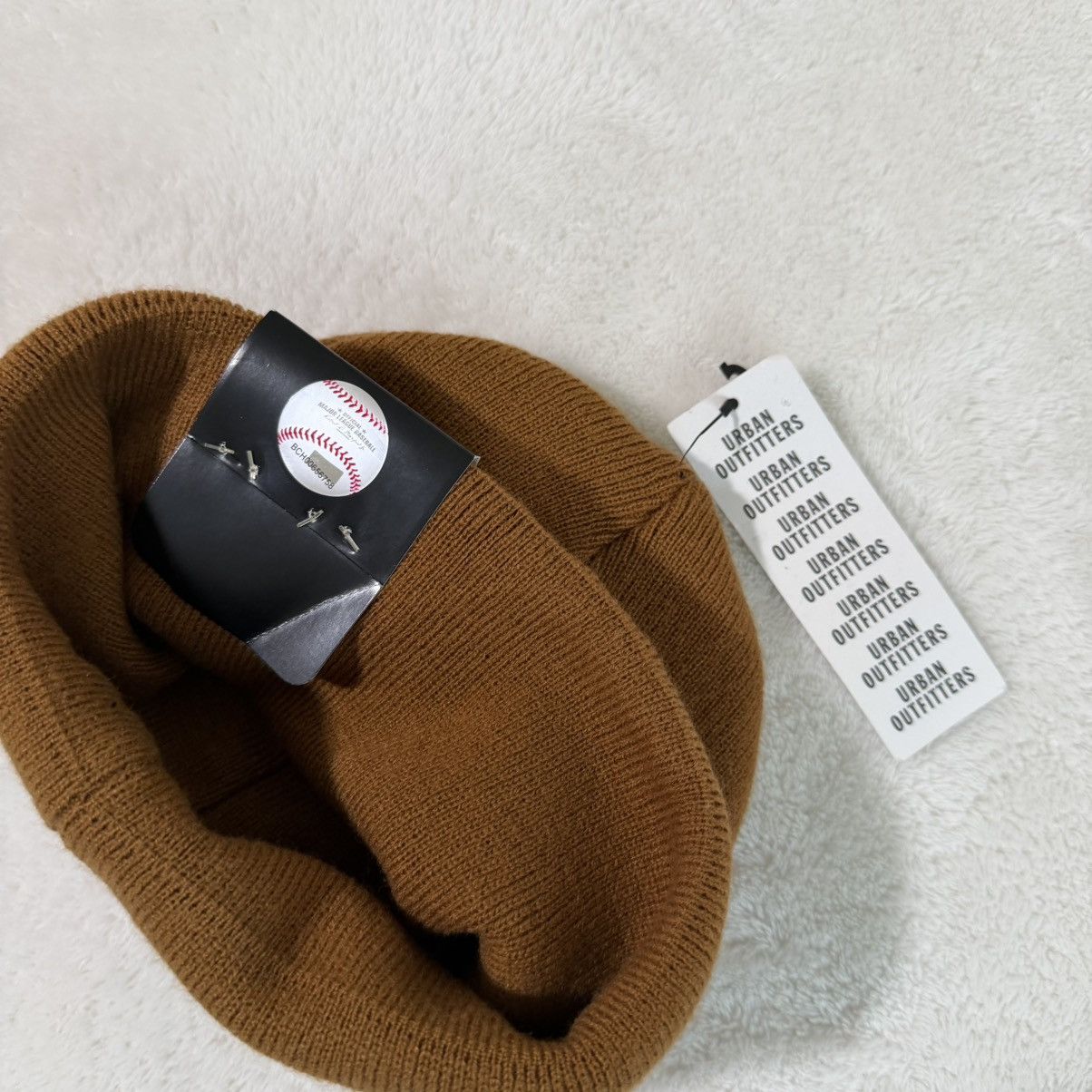 New Era New Era New York Yankees League Essential Brown Beanie Size ONE SIZE - 3 Thumbnail