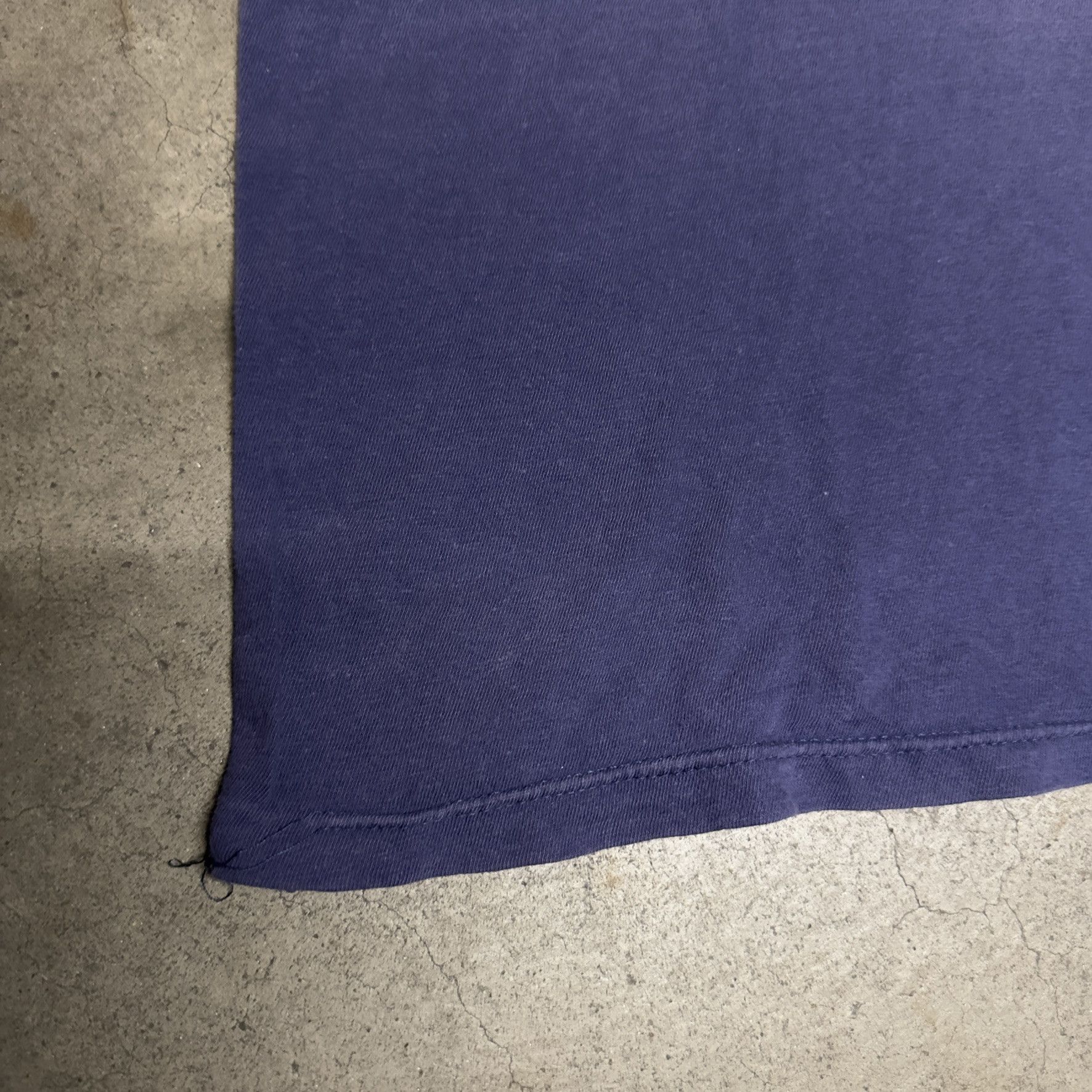 Vintage Vintage 1976 Hanes Single Stitch Pocket Tee Size US L / EU 52-54 / 3 - 4 Thumbnail