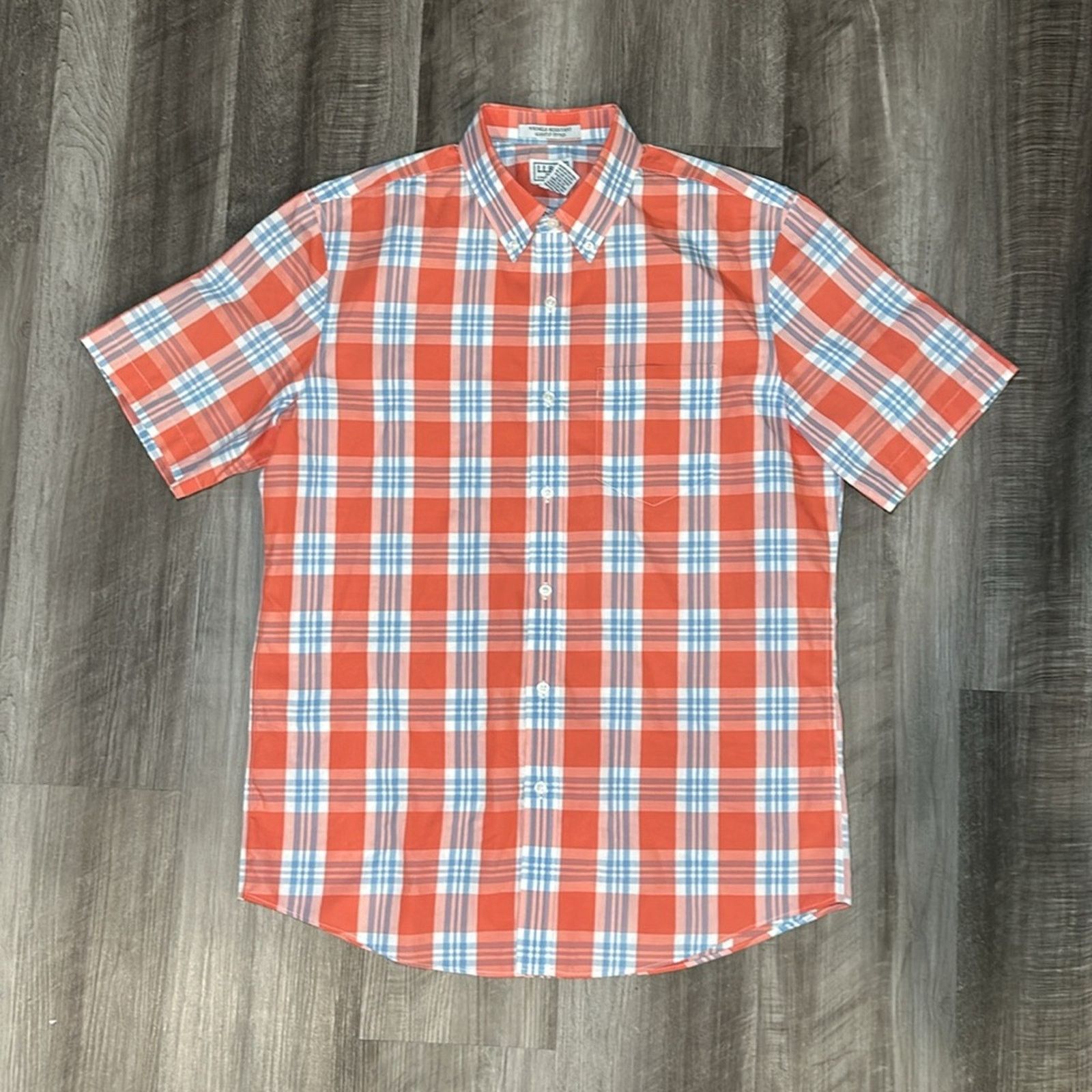 L.L. Bean L.L. Bean Wrinkle Resistant Slightly Fitted - Med Reg Size US M / EU 48-50 / 2 - 2 Thumbnail
