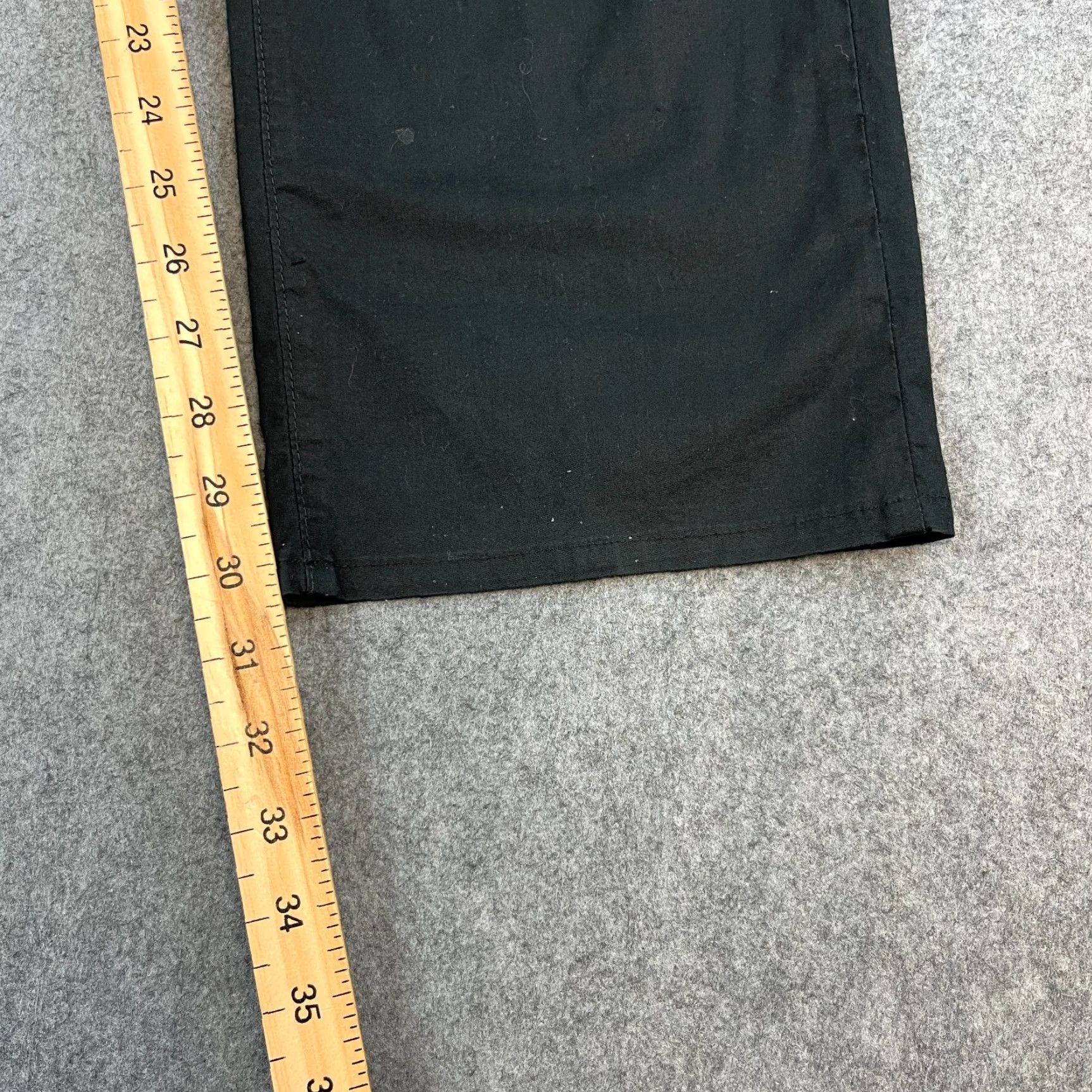 Versace VINTAGE Versace Jeans Relaxed Straight 32 32 Black Medusa Lightweight VTG Italian Jeans Mens Regular 32in 5-Pocket Denim Cotton Black Mens Size US 32 / EU 48 - 4 Thumbnail