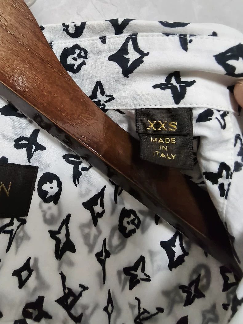 Louis Vuitton LOUIS VUITTON full logo Long sleeve shirt 2501-Nextarrow Size US XXS / EU 40 - 7 Thumbnail