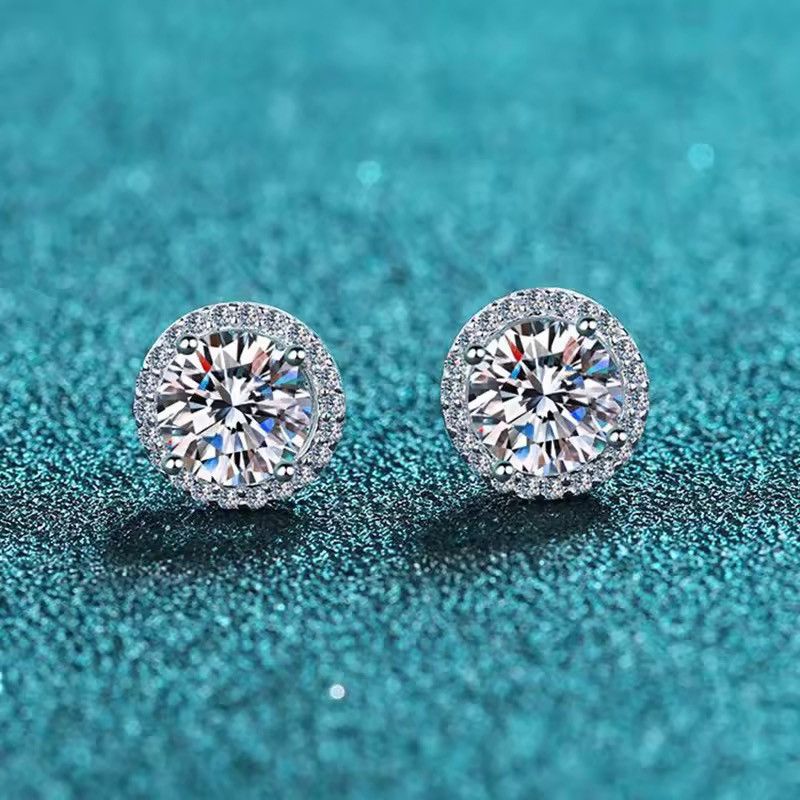 Jewelry Moissanite 0.5 ct earrings - send offers Size ONE SIZE - 7 Thumbnail