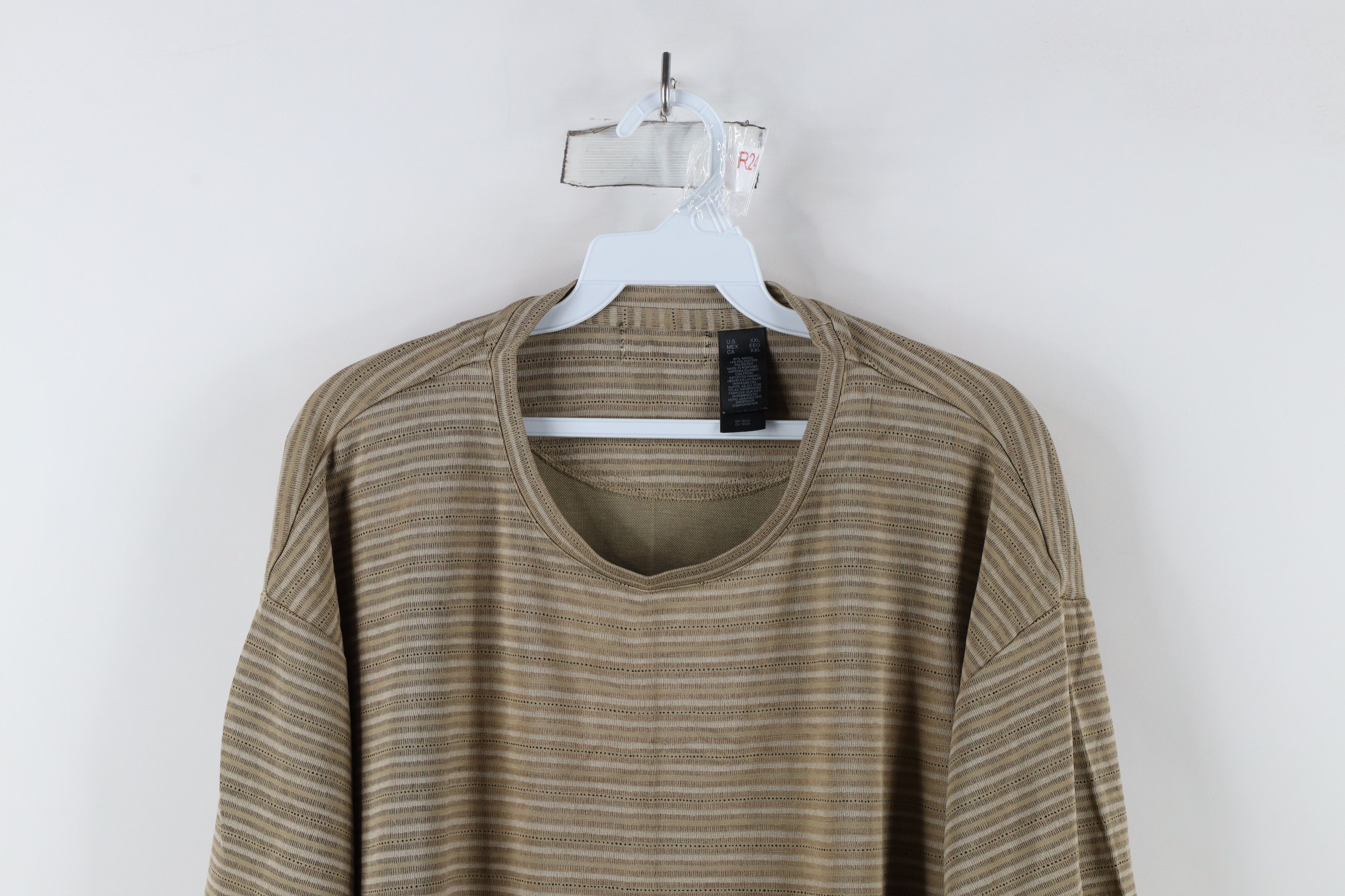 Vintage Vintage 90s Streetwear Short Sleeve T-Shirt Earth Tone USA Size US XXL / EU 58 / 5 - 2 Thumbnail