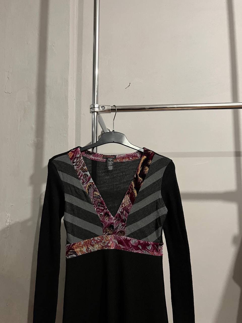 Custo Barcelona CUSTO BARCELONA DESIGNER PRINT ELEMENTS V NECK DRESS SIZE 3 Size S / US 4 / IT 40 - 5 Thumbnail