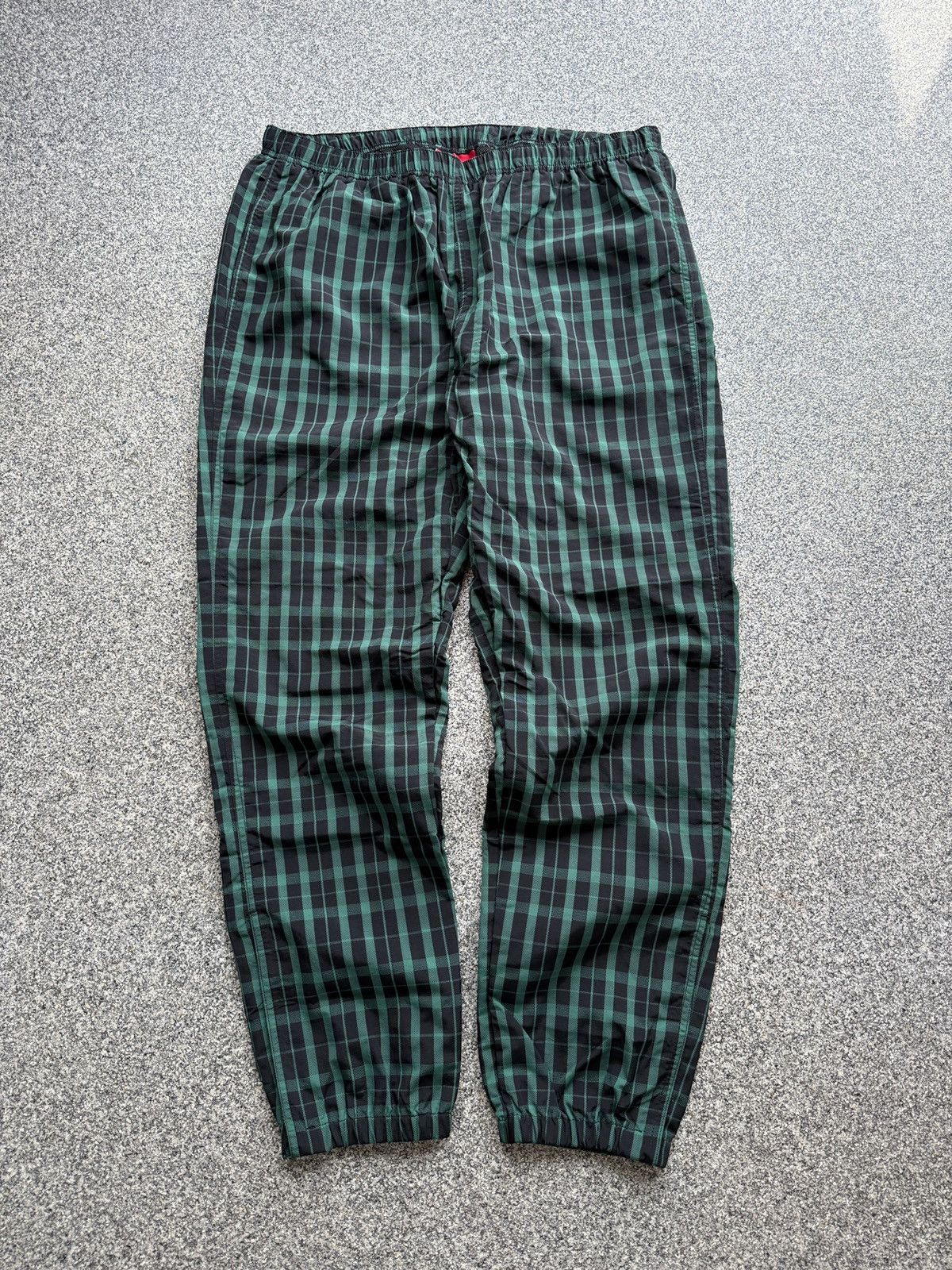 Supreme Supreme Plaid Nylon Trackpants FW18 Size US 34 / EU 50 - 1 Thumbnail