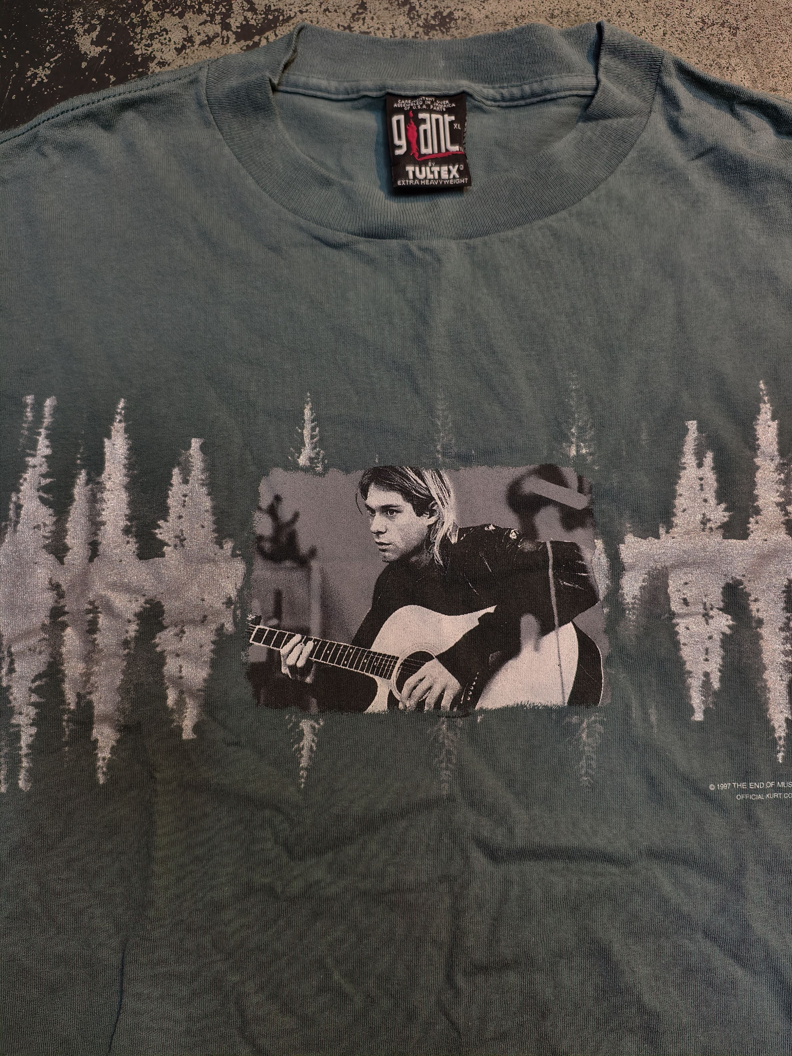 Giant 1997 kurt cobain the end of music Size US XL / EU 56 / 4 - 5 Thumbnail