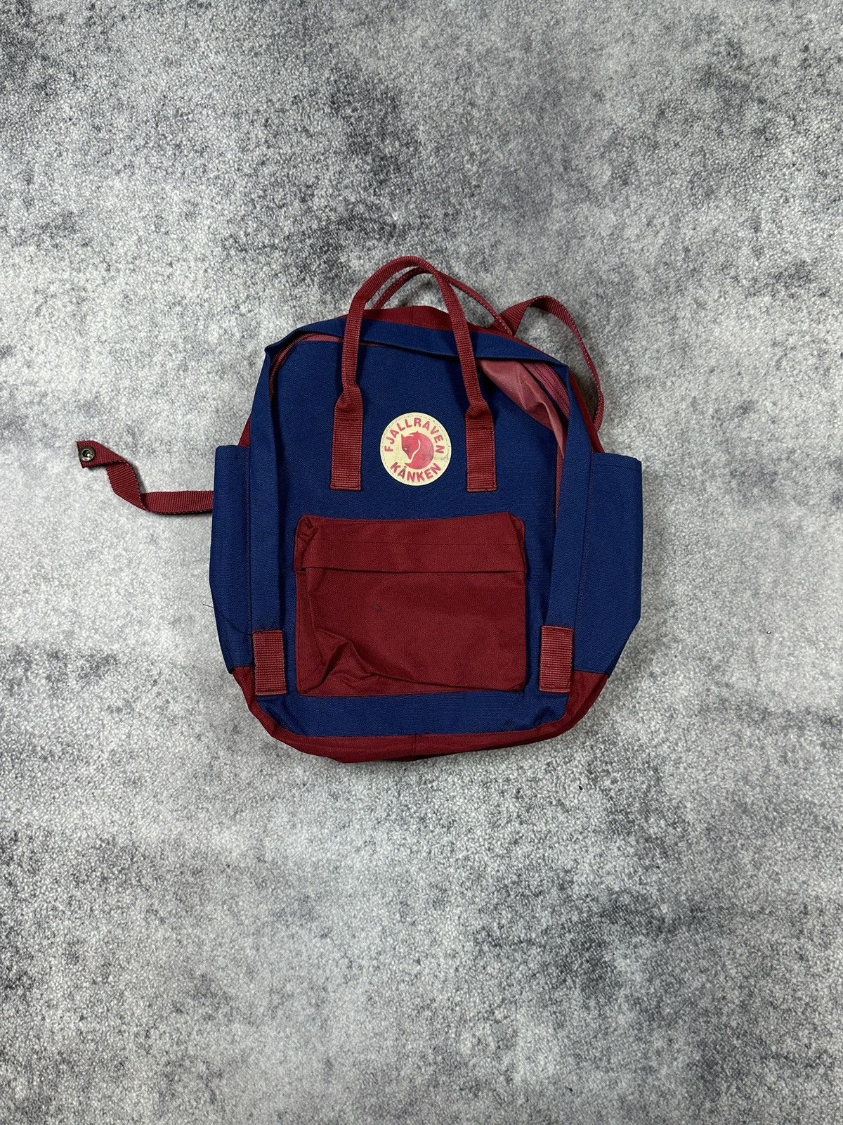 Fjallraven Vintage Fjallraven Logo Bag Streetwear Rare Casual USA Size ONE SIZE - 1 Thumbnail