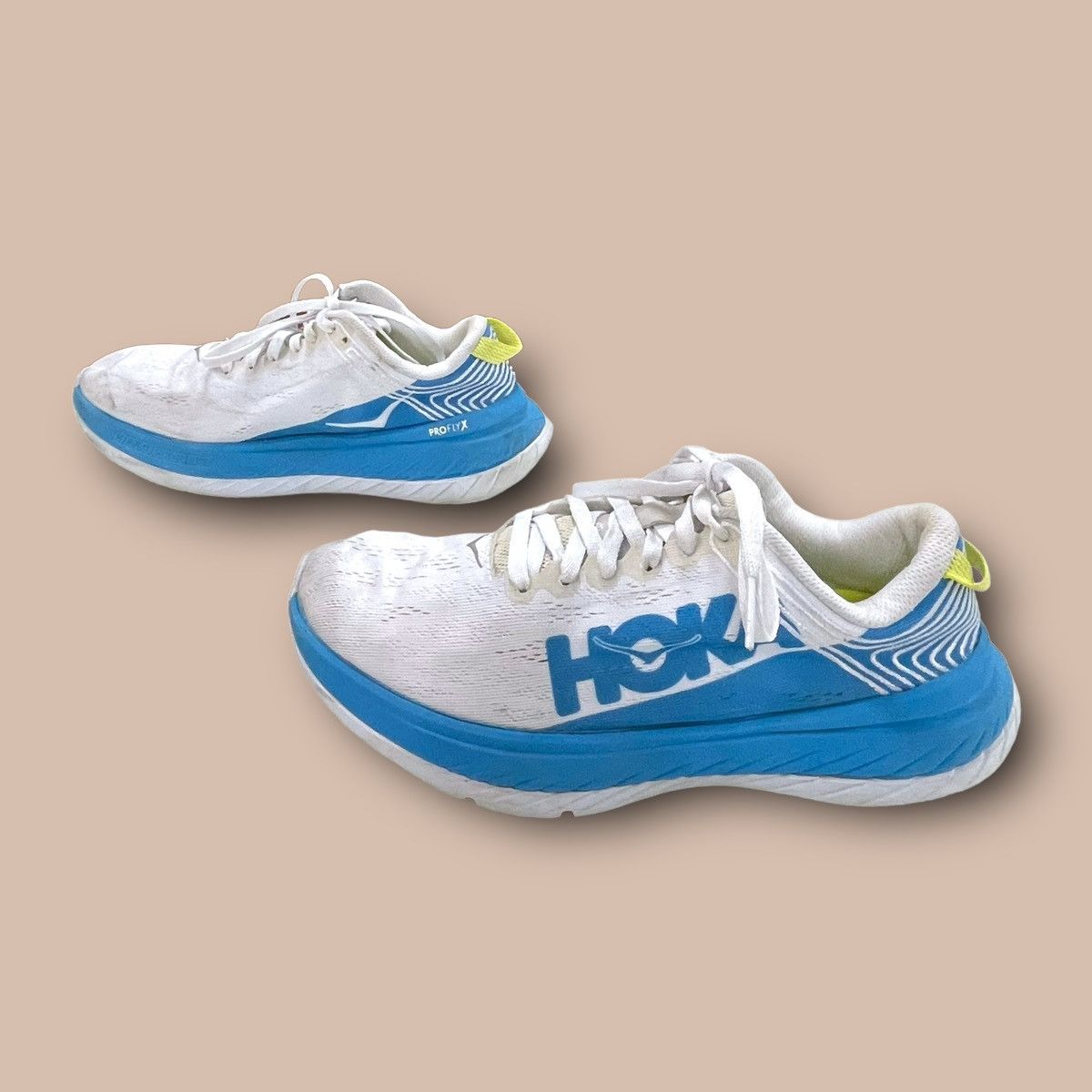 Hoka Hoka One One "Carbon X" Size US 5 / EU 37 - 2 Thumbnail