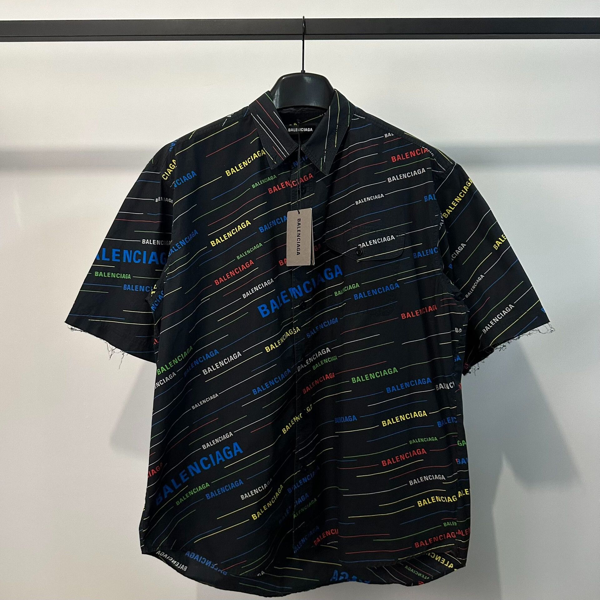 Balenciaga balenciaga colorful short sleeve shirt Size US M / EU 48-50 / 2 - 1 Thumbnail