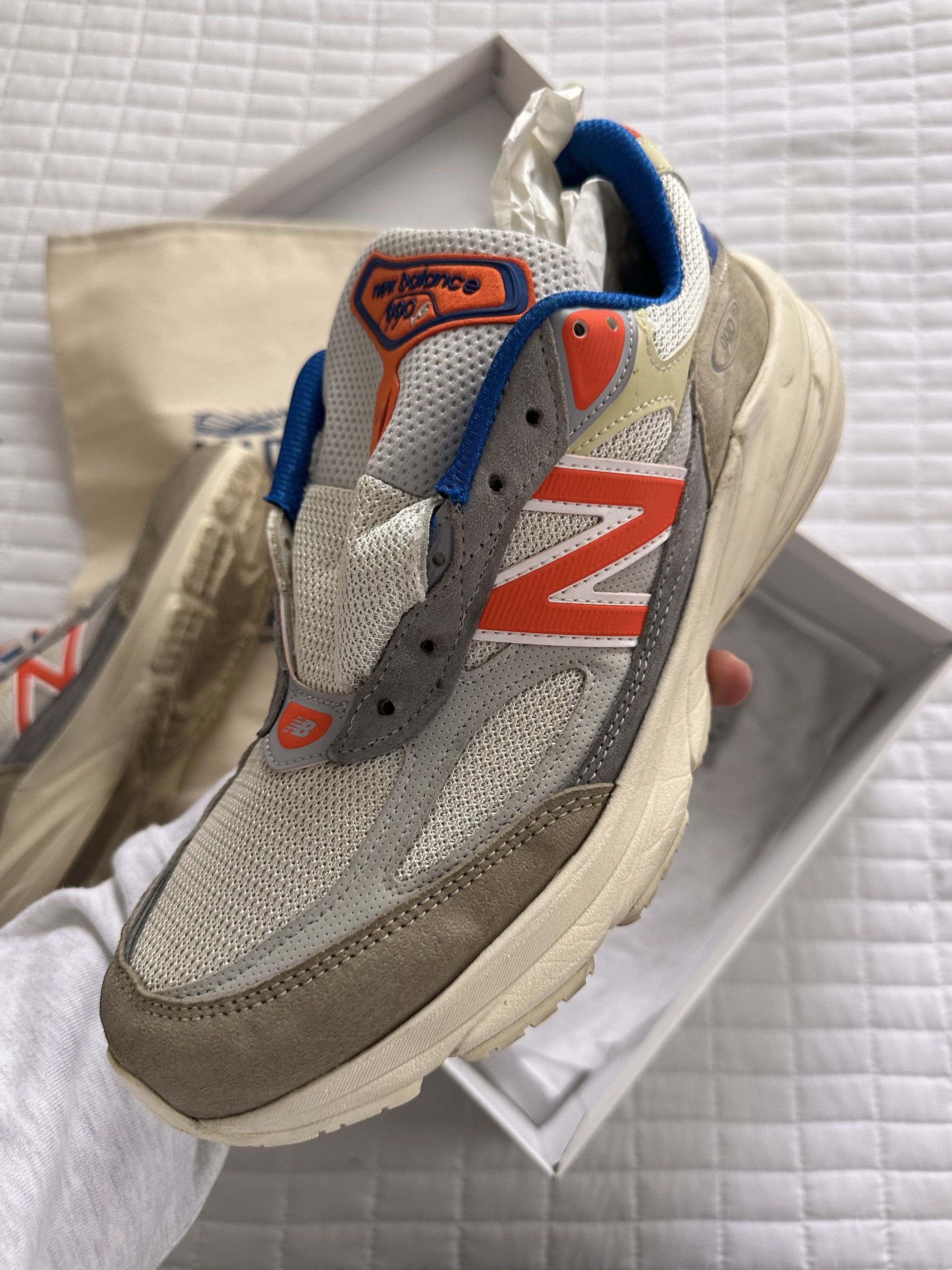 Kith × New Balance New Balance Kith x Madison Square Garden 990v6 NY KNICKS Size US 11.5 / EU 44-45 - 9 Thumbnail