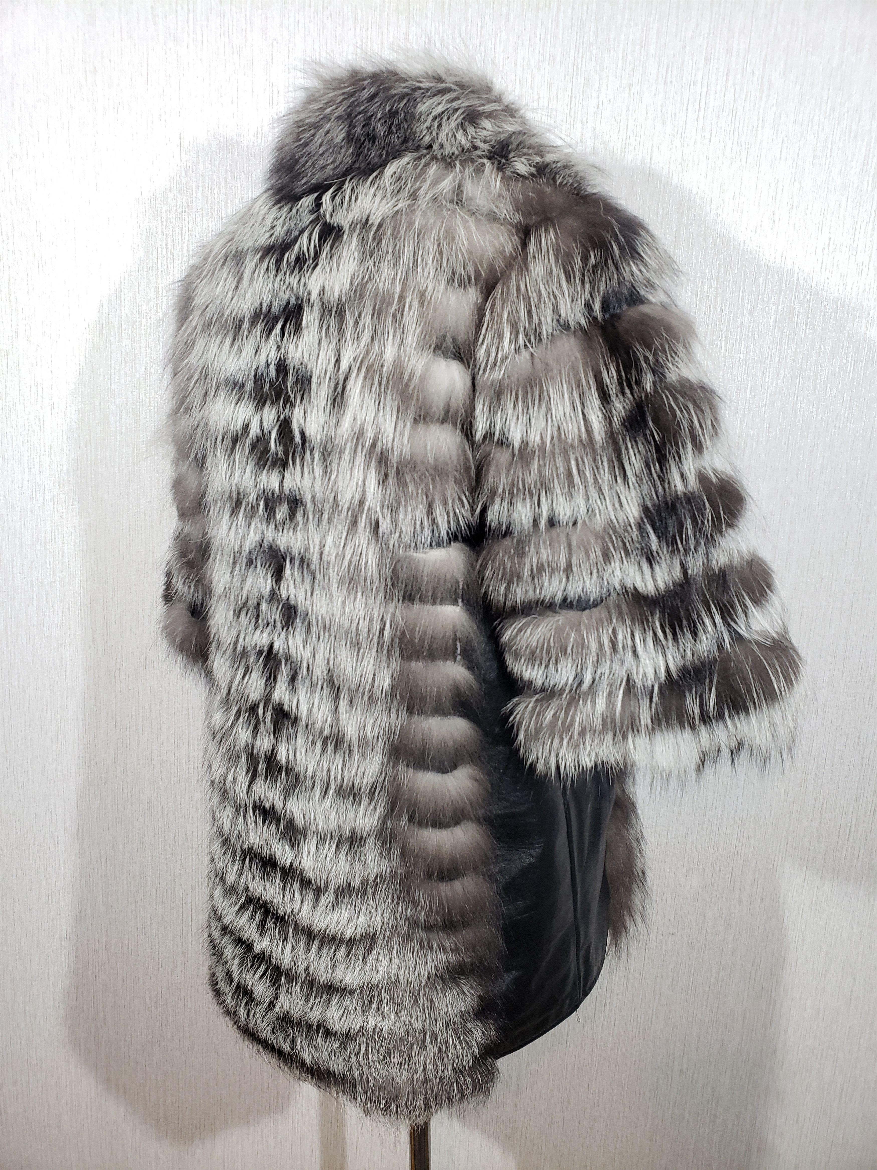 Furla Women's warm fur jacket. Size L / US 10 / IT 46 - 5 Thumbnail