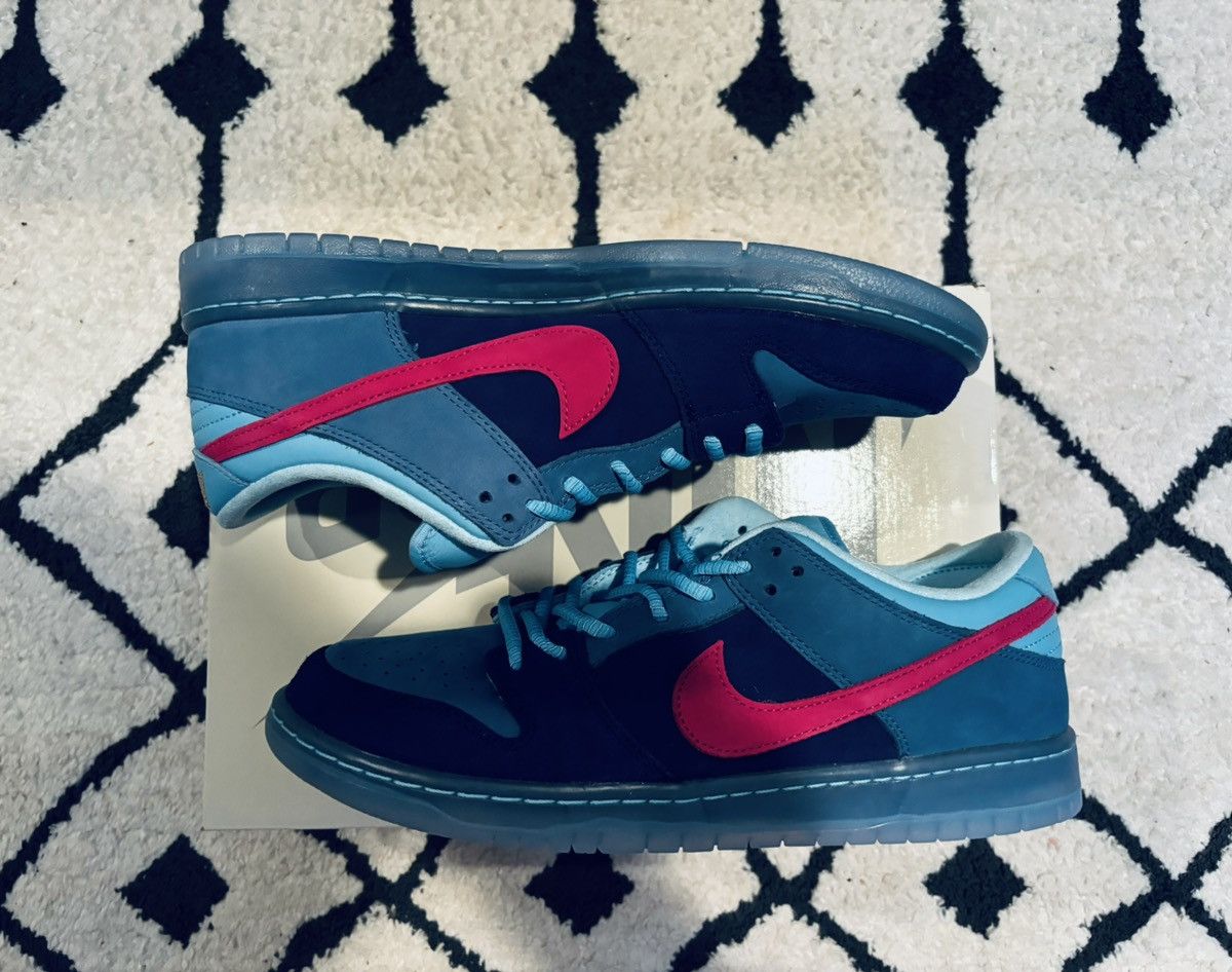 Nike × Run The Jewels Run the Jewels x Nike SB Dunk Low ‘4/20’ w/ poster & sticker Size US 10.5 / EU 43-44 - 1 Thumbnail
