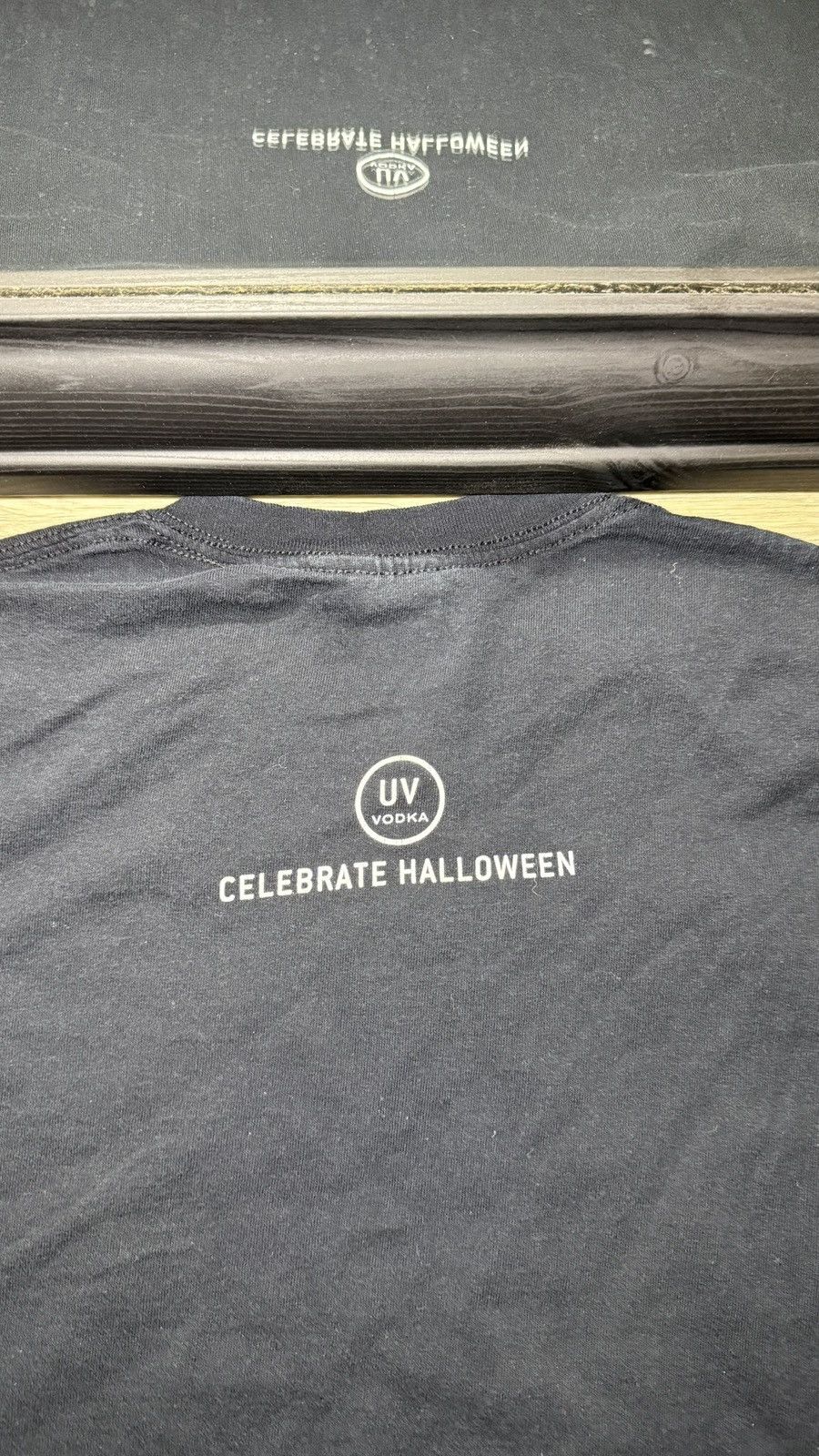 Other Y2K 2000s UV Vodka Bats “Celebrate Halloween” Shirt Size US XL / EU 56 / 4 - 2 Thumbnail