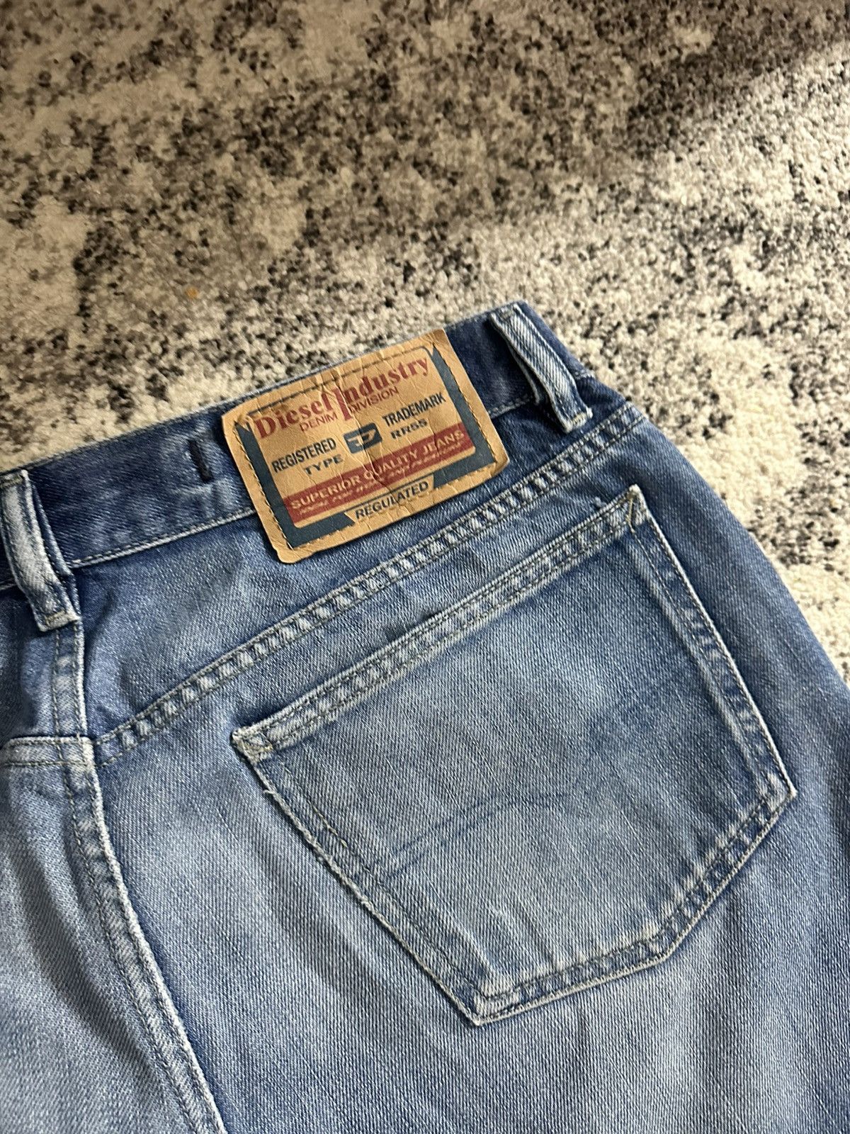 Diesel Made in italy Diesel Vintage denim Jeans Pants Size US 34 / EU 50 - 2 Thumbnail