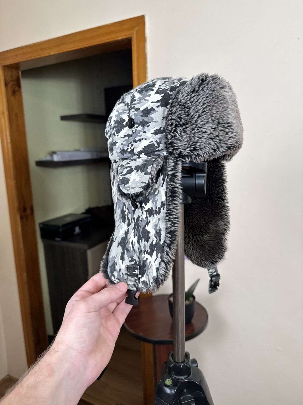No Fear No Fear Ushanka Mohair Fuzzy Paint Hat Camo Crazy Y2K Winter Size ONE SIZE - 11 Thumbnail