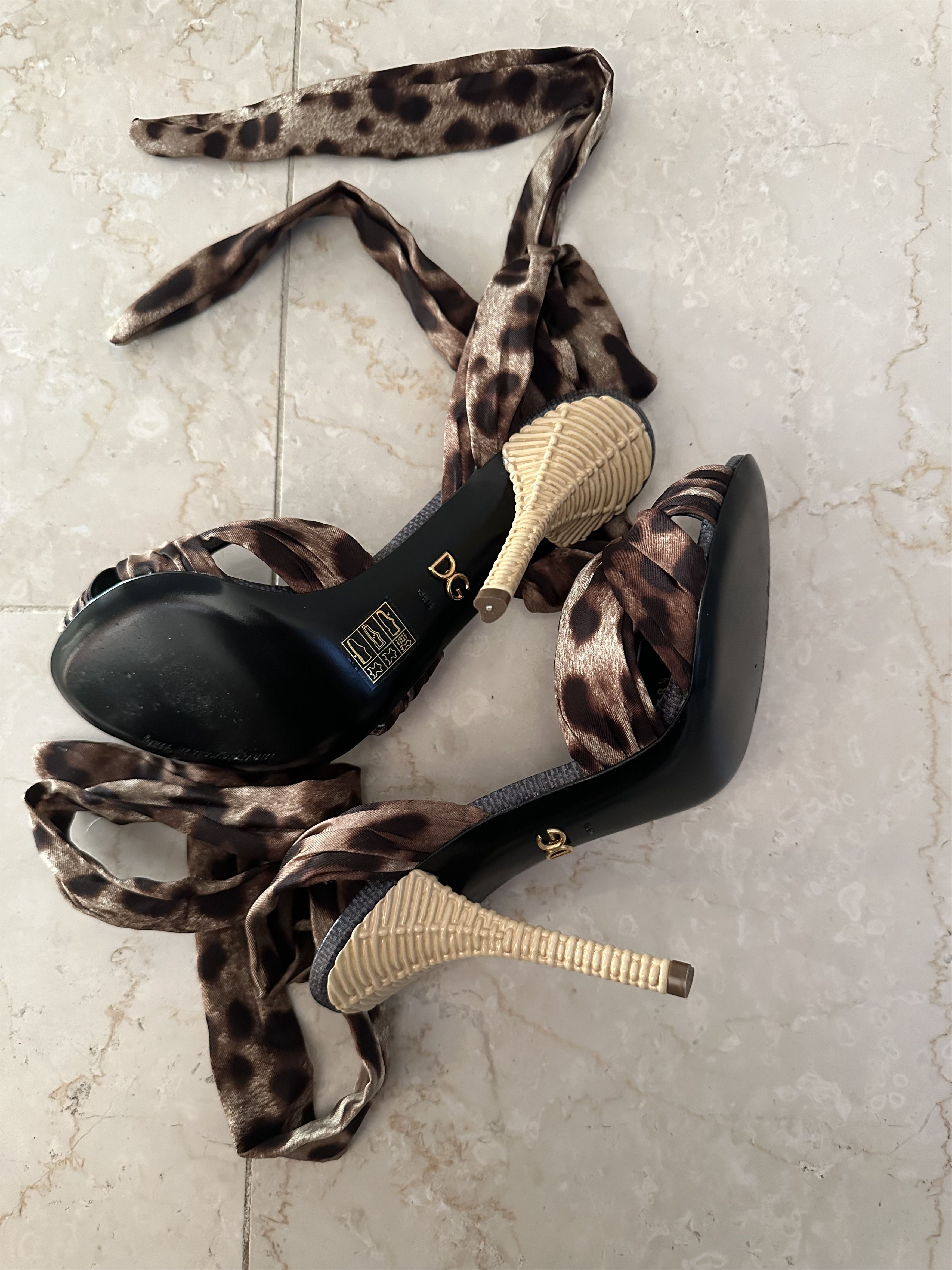 Dolce & Gabbana Leo heels with strap to fold Size US 8.5 / IT 38.5 - 4 Thumbnail