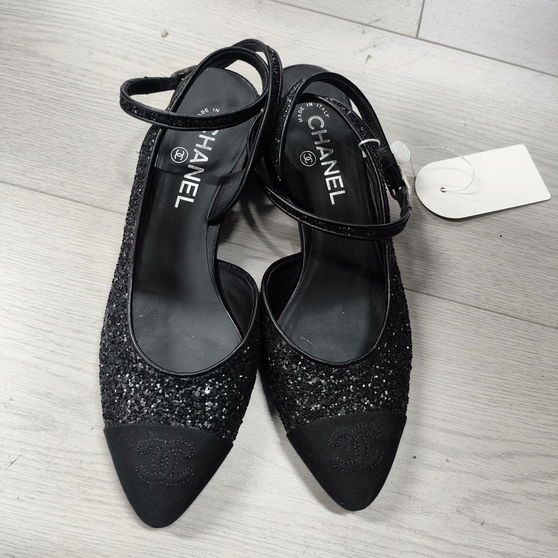 Chanel Chanel Black Sandals 38 Women Size US 7.5 / IT 37.5 - 1 Thumbnail