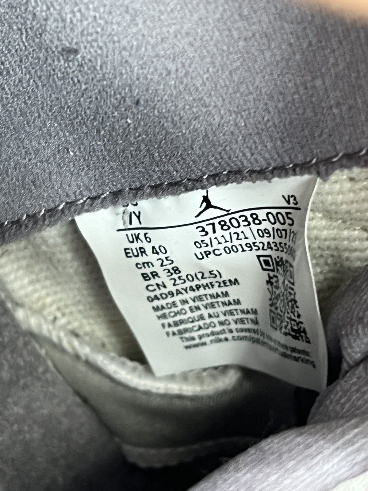 Jordan Brand Air Jordan 11 Cool Grey Sz. 7Y (2021) Size US 7 / EU 40 - 9 Thumbnail