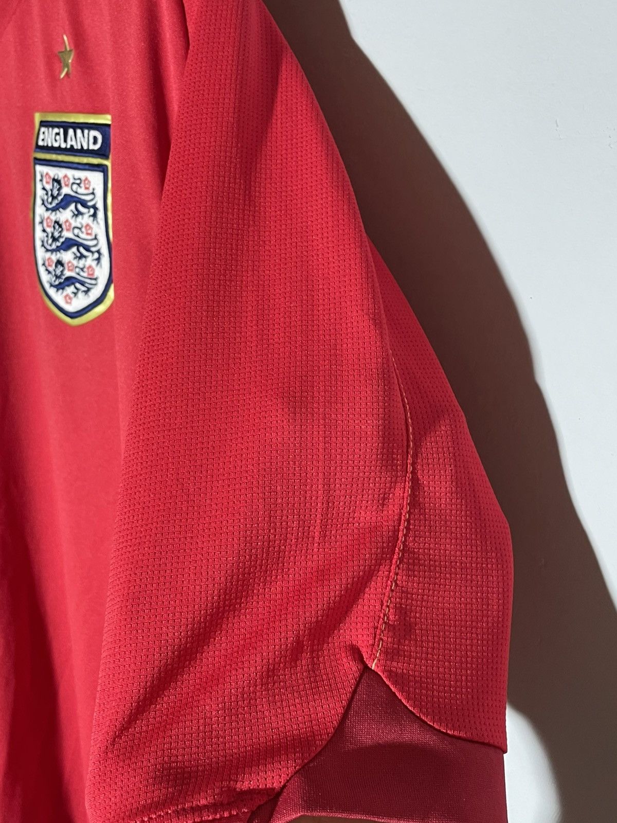 Umbro National Team England Umbro 2006 Away Vintage Football Shirt Size US L / EU 52-54 / 3 - 8 Thumbnail