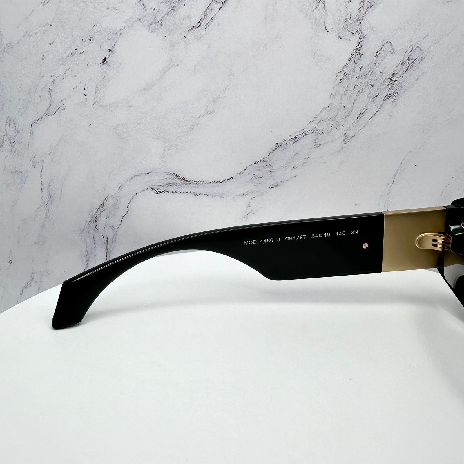 Versace New Versace Sunglasses Black Gold Medusa Plaque Oval Italy Size ONE SIZE - 23 Thumbnail