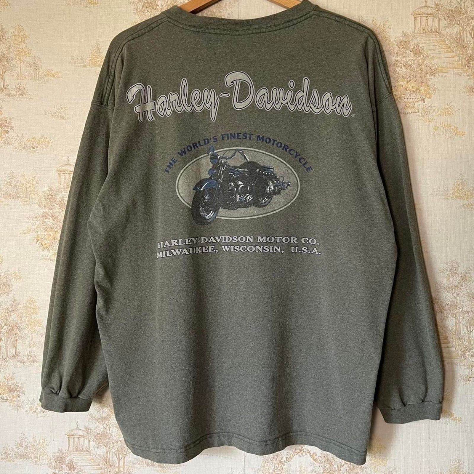 Harley Davidson 90s Harley-Davidson Henley | Milwaukee Sage Green | Size L Size US L / EU 52-54 / 3 - 10 Thumbnail