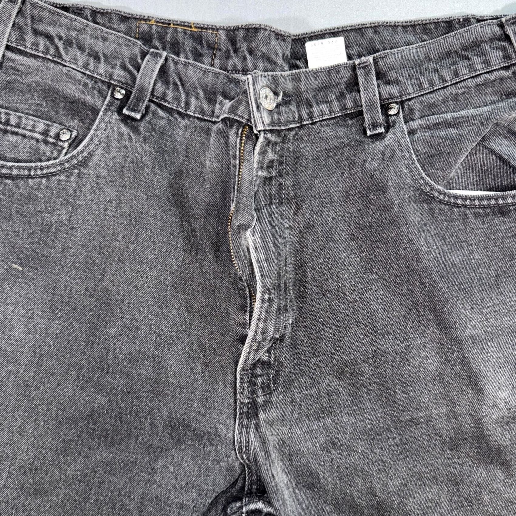 Levi's VINTAGE Levi's 545 Jeans Mens 38x34 Charcoal Gray Loose Fit Straight Denim Zip Fly Pockets Big E 90s Size US 38 / EU 54 - 5 Thumbnail