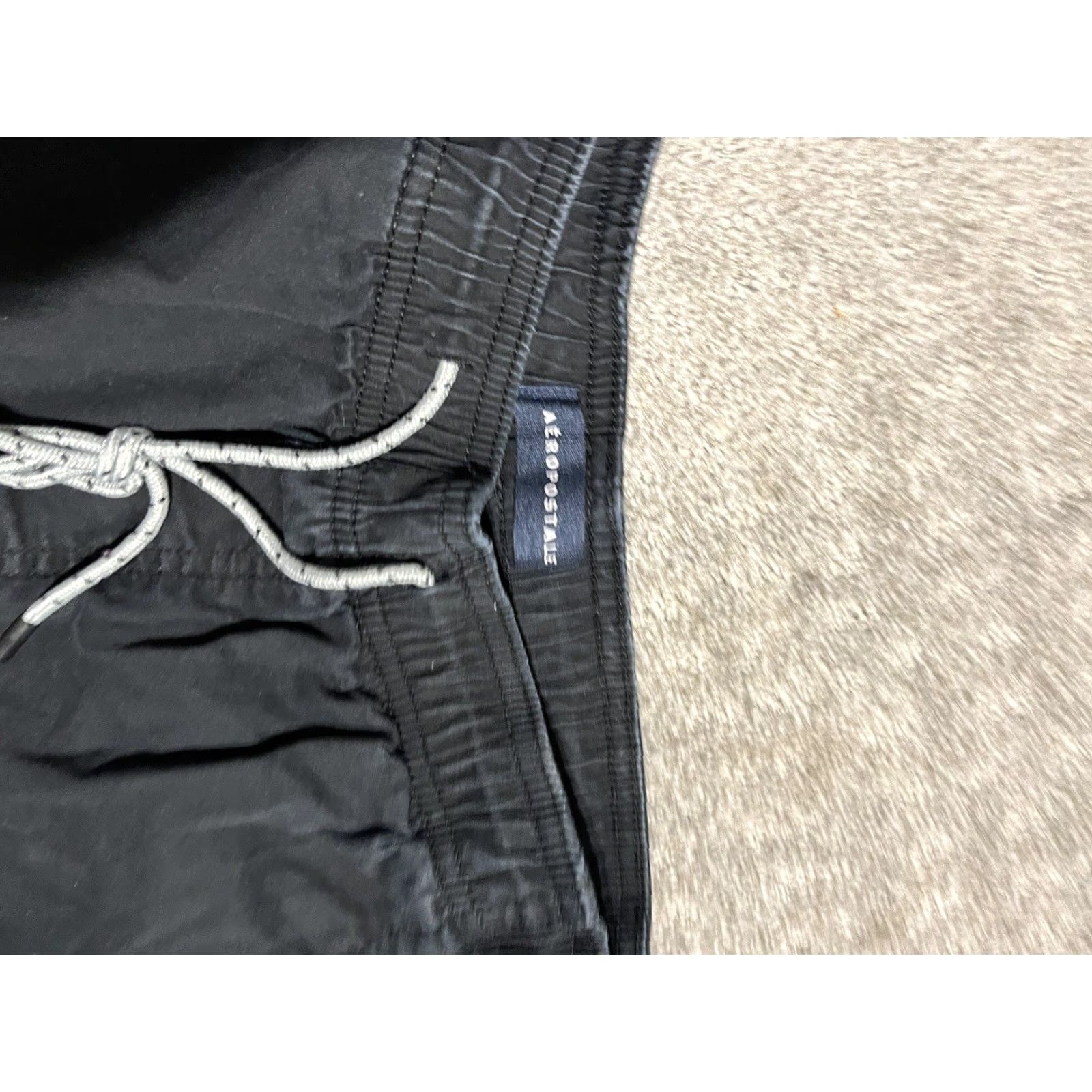 Vintage AeroPostale Mens Chino Shorts Casual 8 Inseam XS Black Cotton Blend Stretch Regular Front Logo Size US 27 - 2 Thumbnail