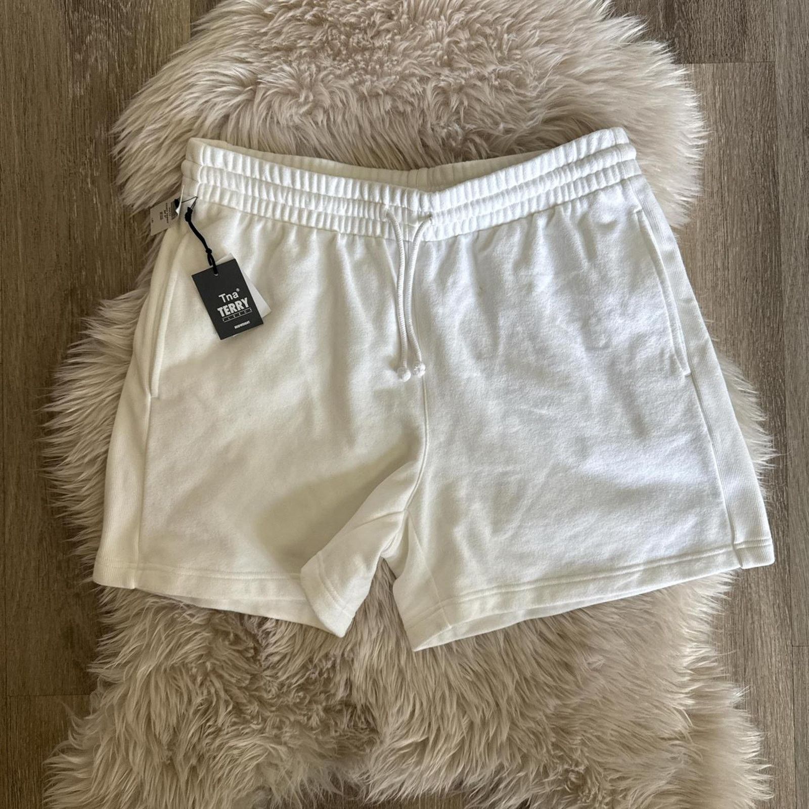 Aritzia NWT ARITZIA TNA Terry Boyfriend Short - Marble L Size 34" / US 12 / IT 48 - 2 Thumbnail