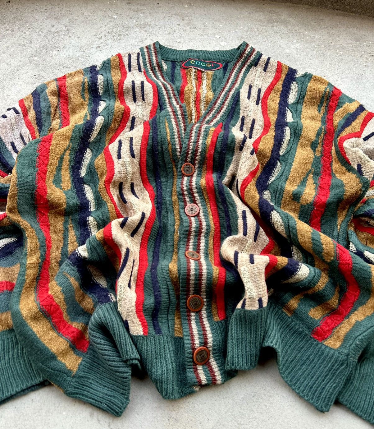 Coogi 💥SUPER RARE💥 VINTAGE COOGI 3D MULTICOLOURED CABLE CARDIGAN Size US L / EU 52-54 / 3 - 6 Thumbnail