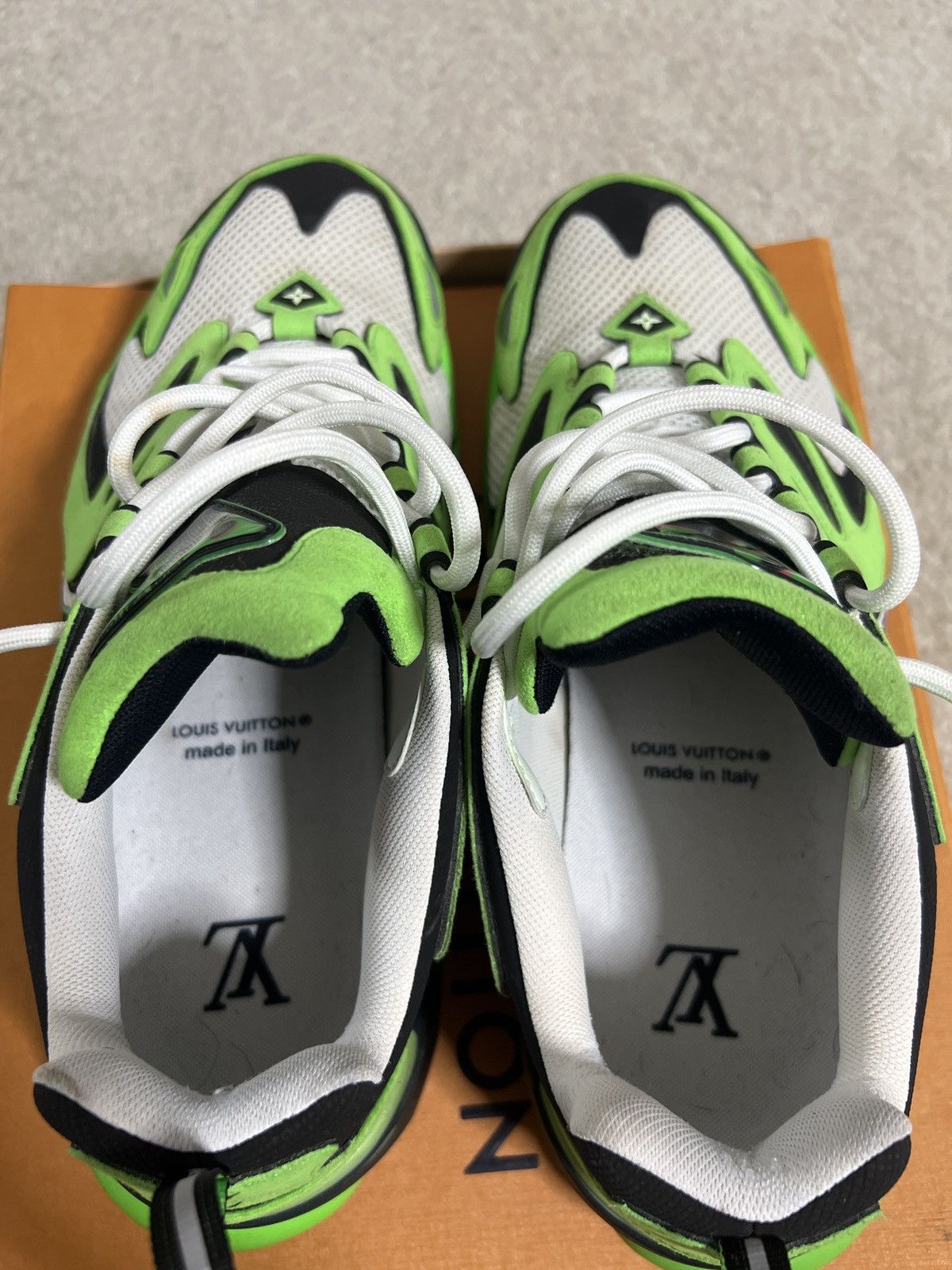 Louis Vuitton Louis Vuitton Runner Tatic Size US 9 / EU 42 - 7 Thumbnail