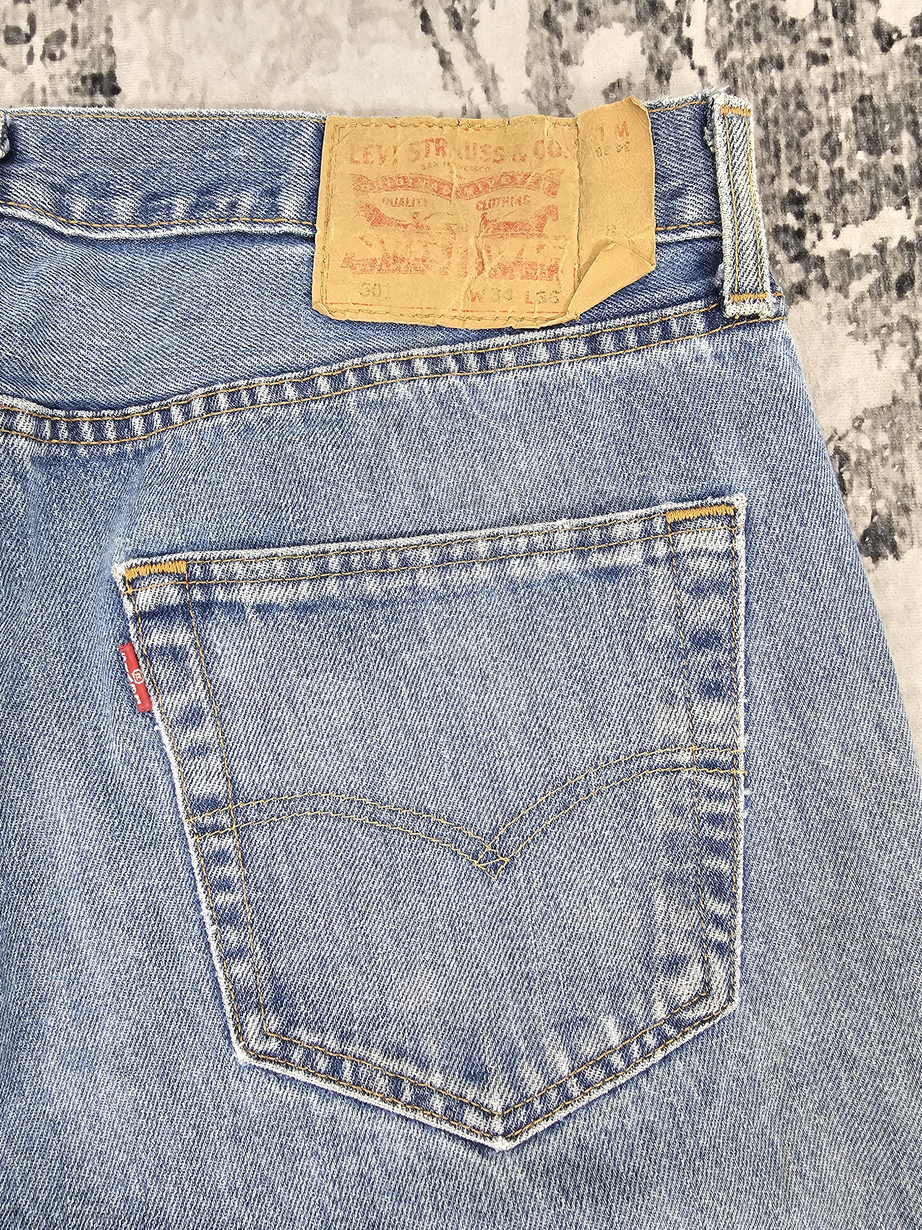 Levi's Vintage Clothing LEVIS 501 Sun Faded Distressed Ripped Size 35X35 Jeans L0436 Size US 35 - 10 Thumbnail