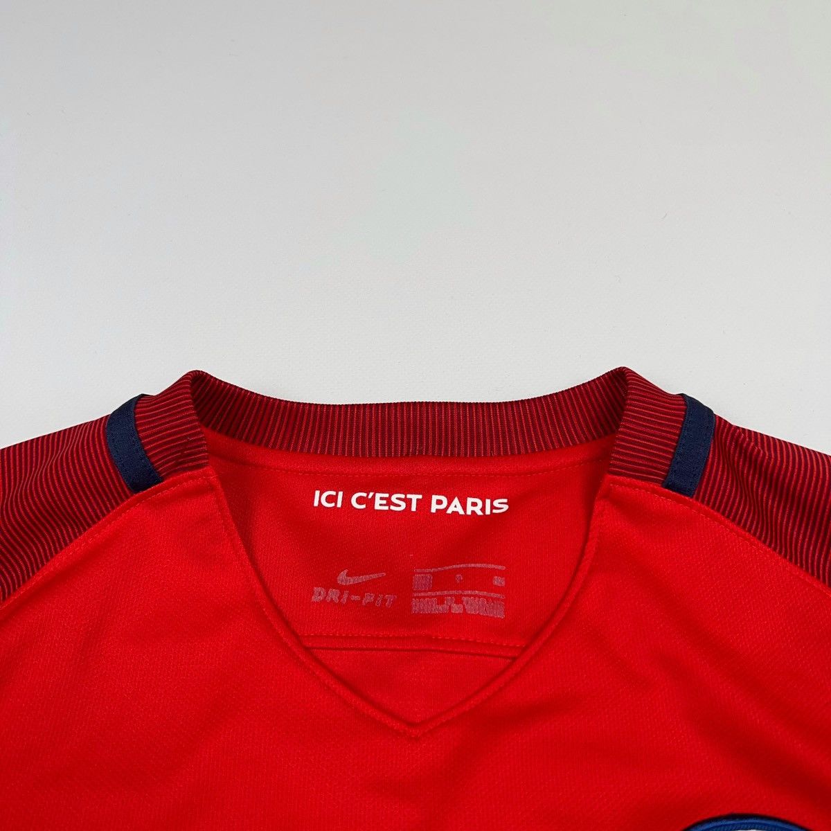 Nike Nike PSG 2016 Jersey Red Soccer Football Size US S / EU 44-46 / 1 - 10 Thumbnail