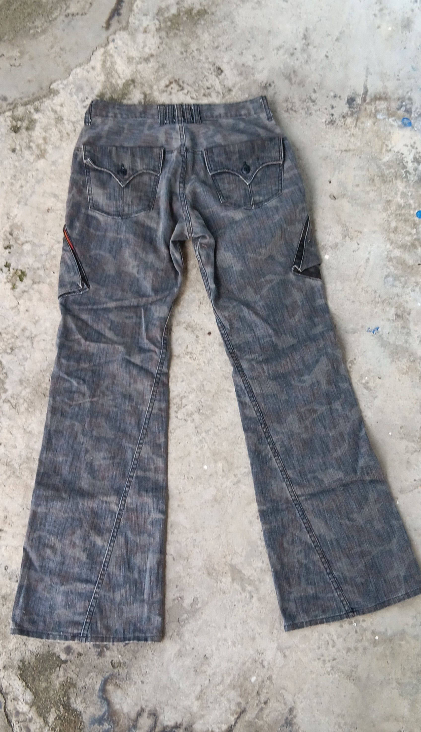 Japanese Brand Homme Camo Cargo Pants Fancy Pocket Size US 30 / EU 46 - 2 Thumbnail