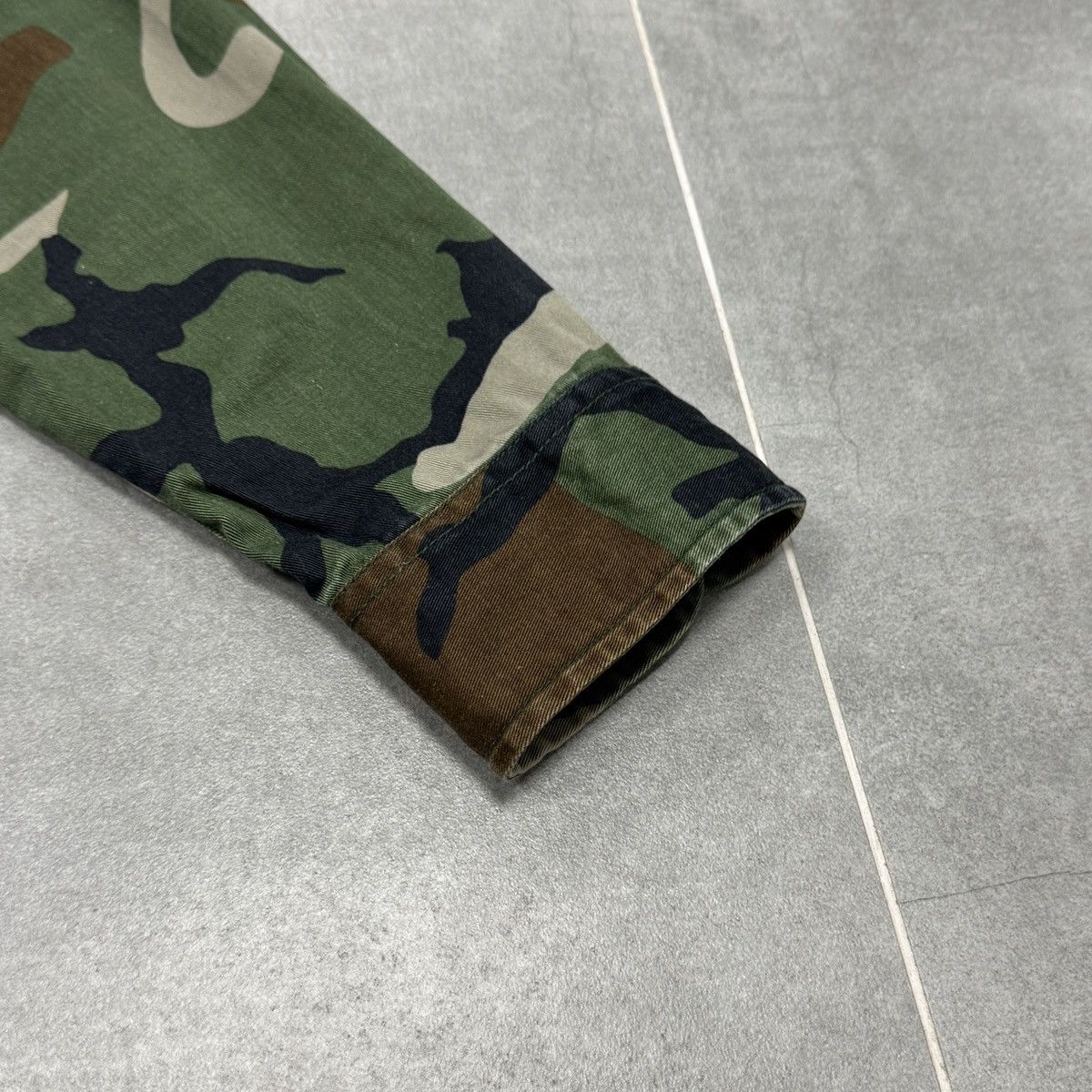 Carhartt Wip Carhartt WIP L/S Military Shirt Button Camouflage Men Size M Size US M / EU 48-50 / 2 - 9 Thumbnail