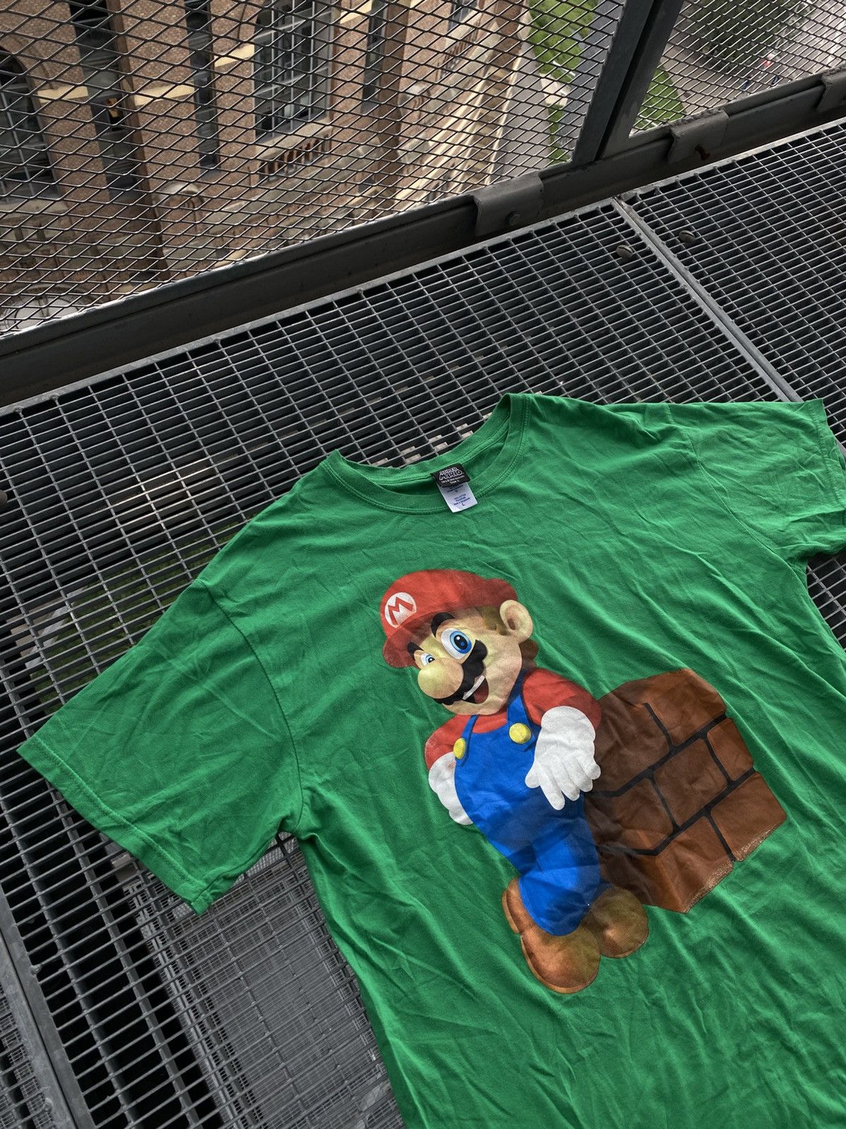 The Game Super Mario 2010 Game Y2K T-Shirt Size US L / EU 52-54 / 3 - 6 Thumbnail