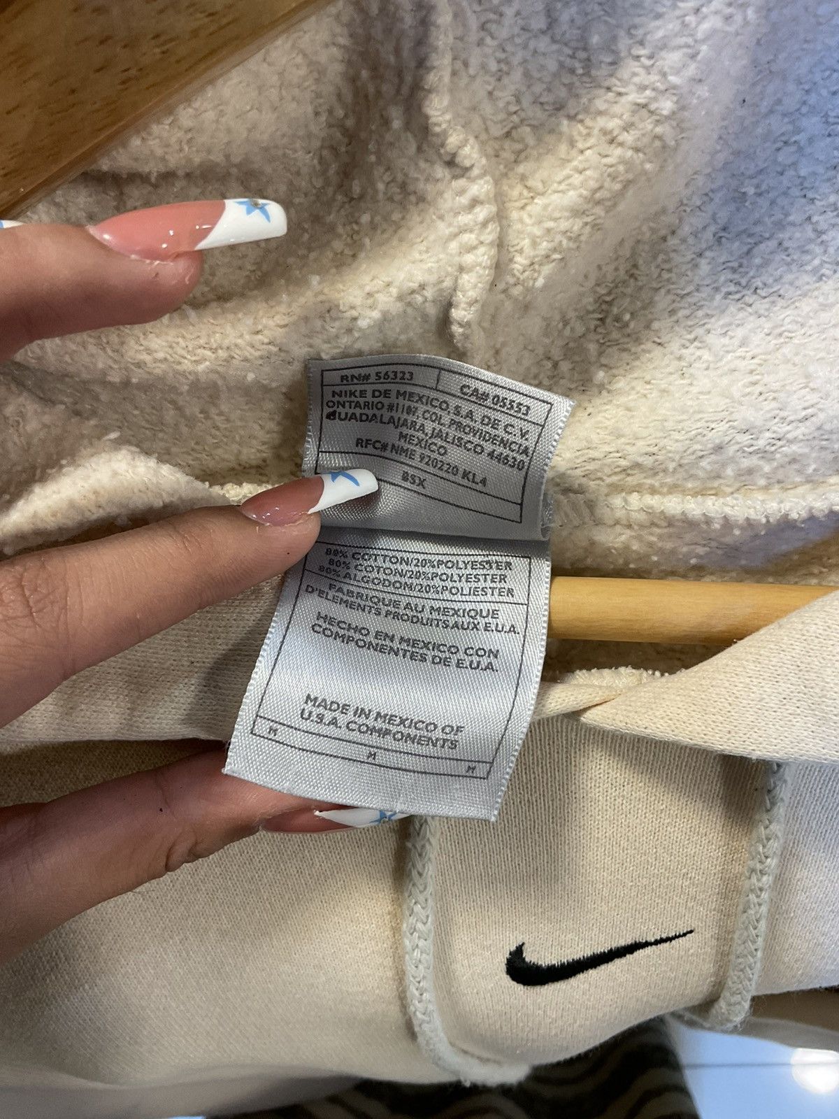Nike Rare Vintage Y2K Nike Center Swoosh Hoodie Size US M / EU 48-50 / 2 - 5 Thumbnail
