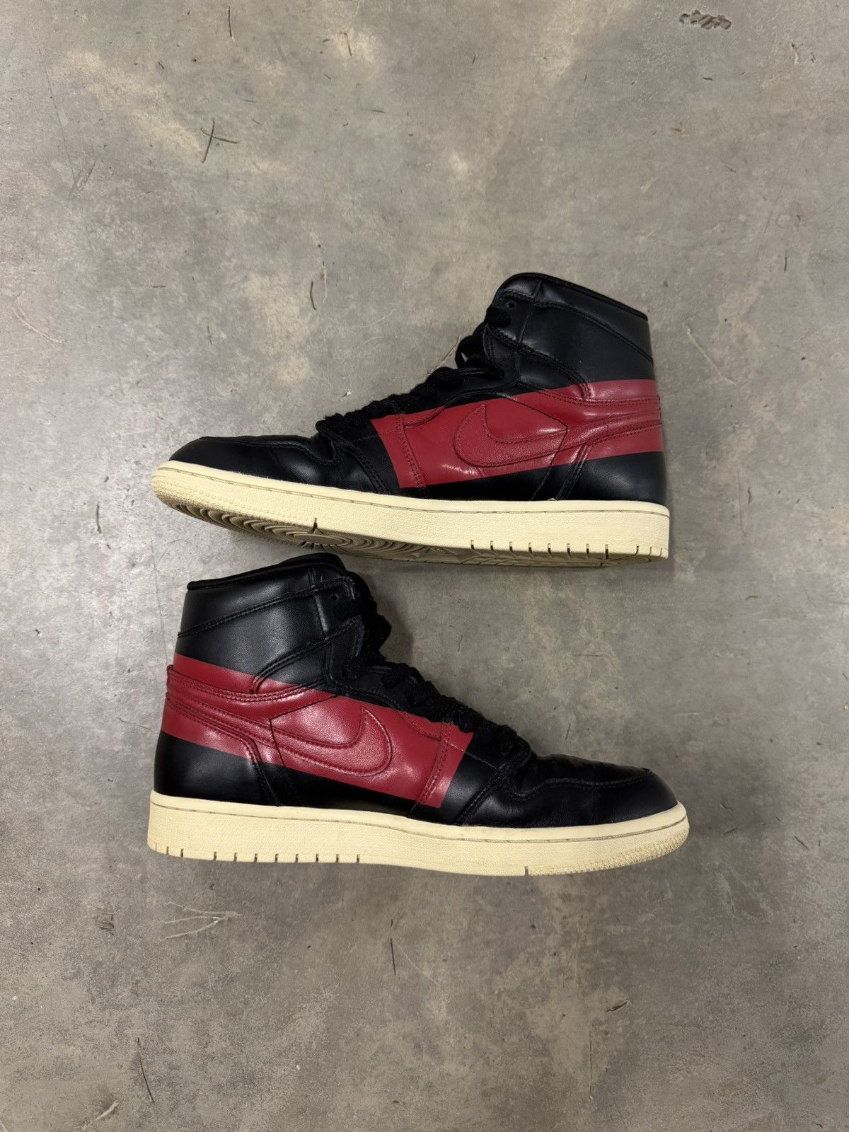 Jordan Brand Jordan 1 Retro High OG Couture Size 10 Size US 10 / EU 43 - 3 Thumbnail