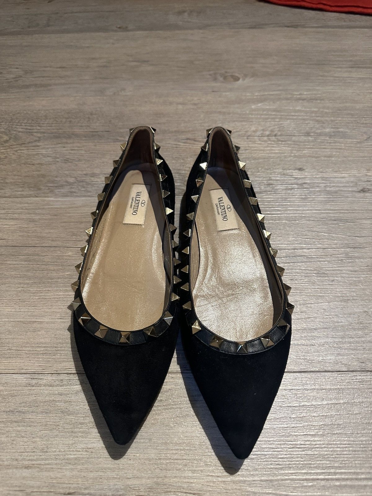 Valentino Ballerines Valentino Garavani Rockstud en Daim Noir Size US 5.5 / IT 35.5 - 1 Thumbnail