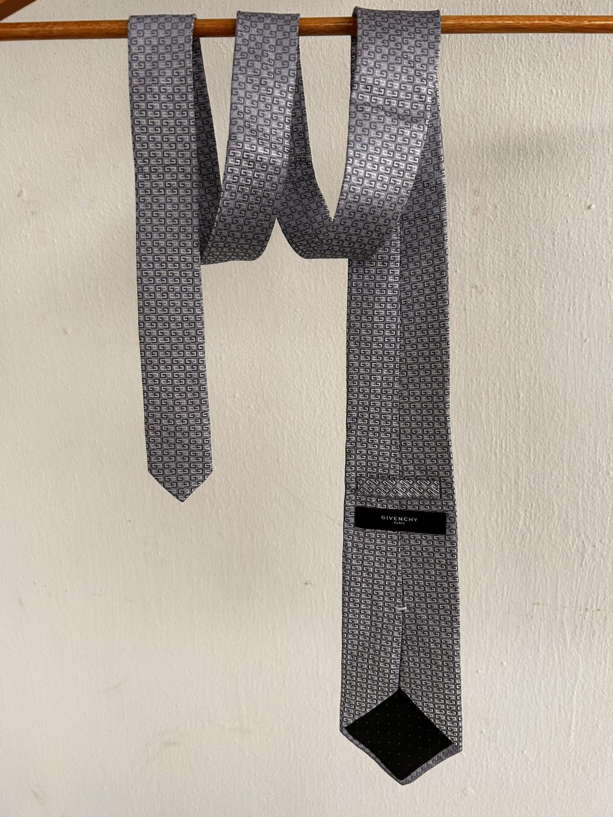 Givenchy Givenchy Monogram Vintage Tie Size ONE SIZE - 2 Thumbnail