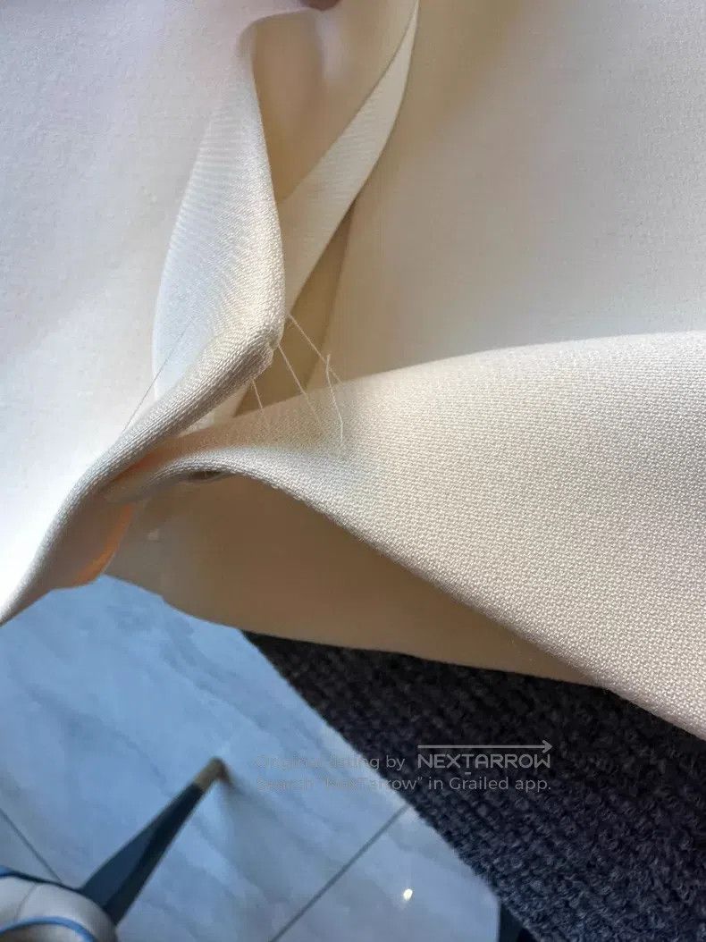 Hermes Hermes Beige long coat, wool + silk fabric, elegant for au Size XXS / US 00 / IT 34 - 6 Thumbnail